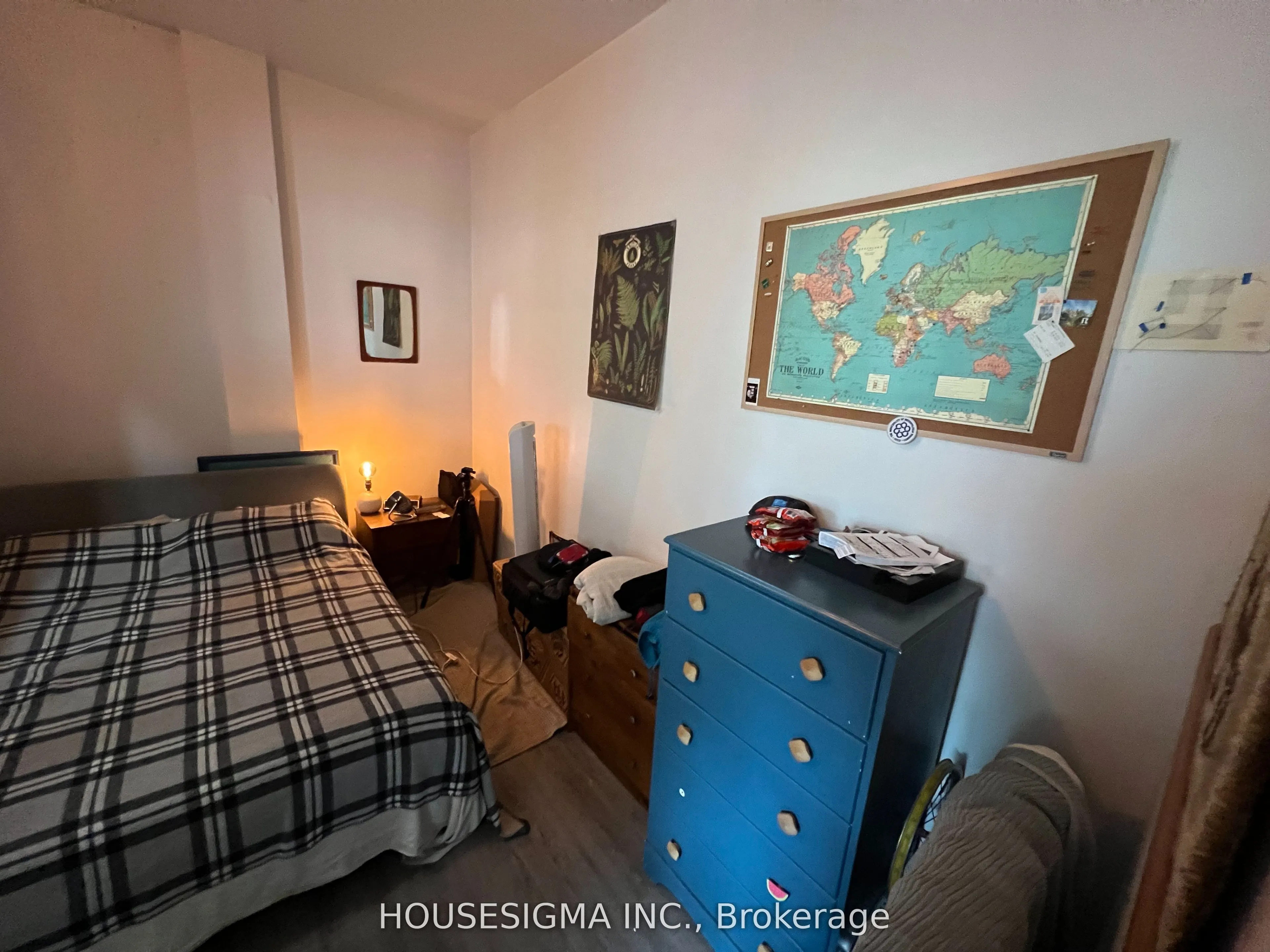 661 Huron Street, #204
