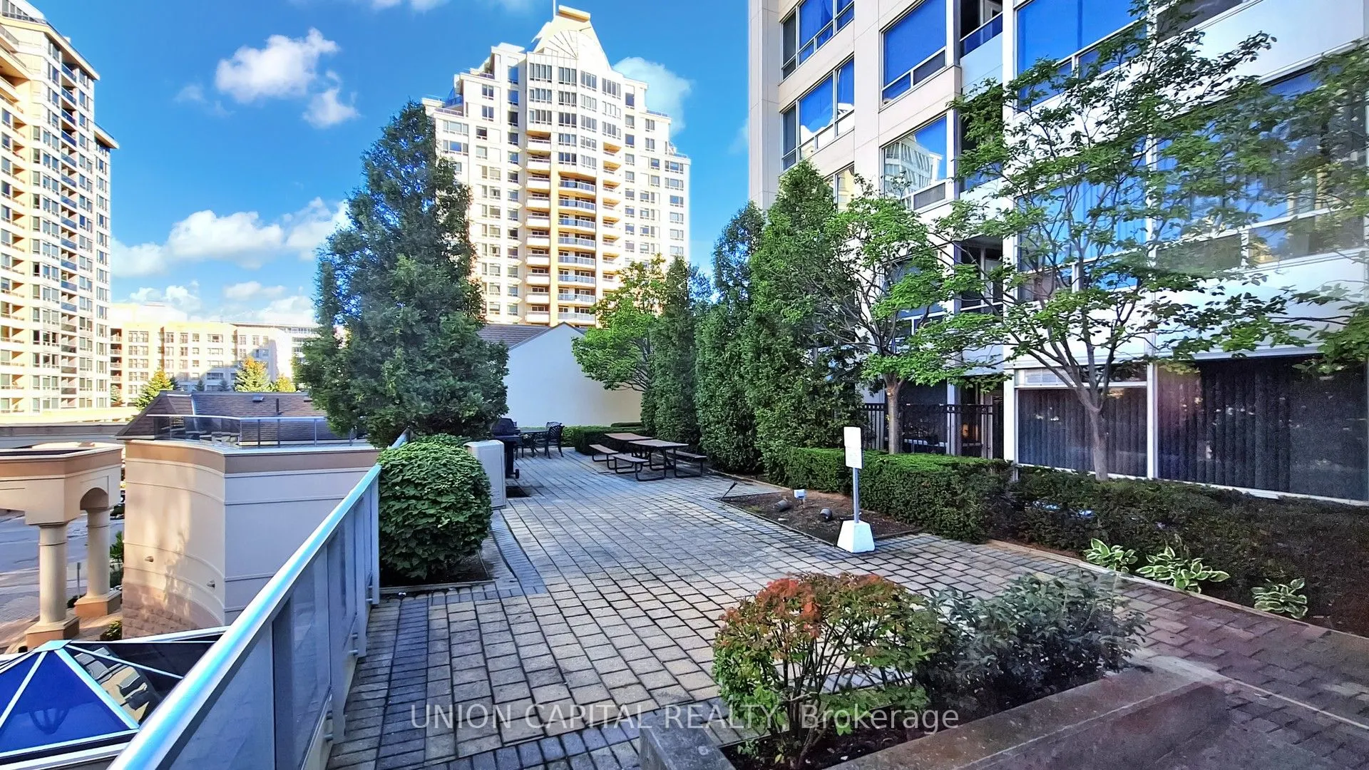 3 Rean Drive, #1909
