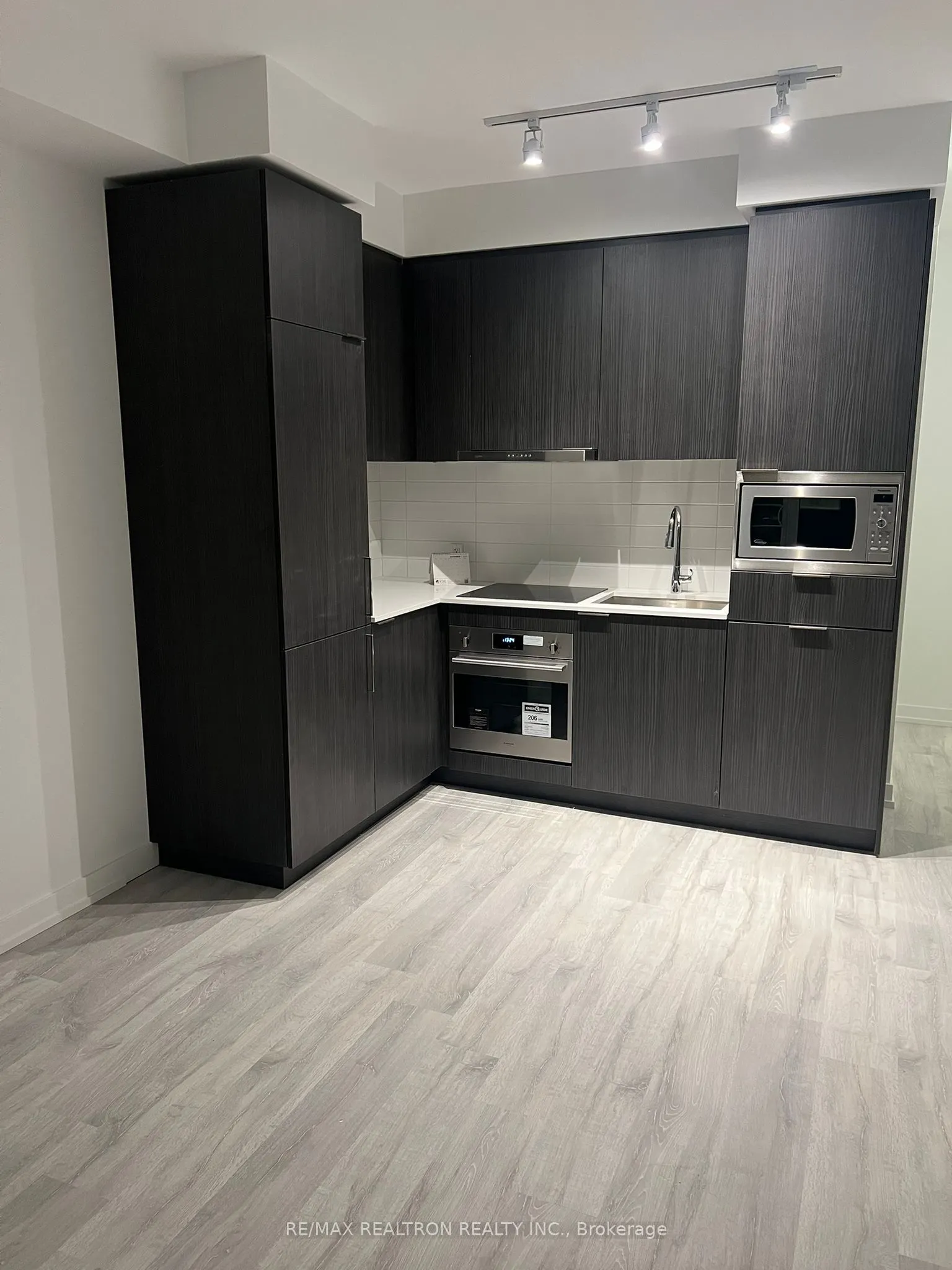 8 Olympic Garden Drive, #S2510