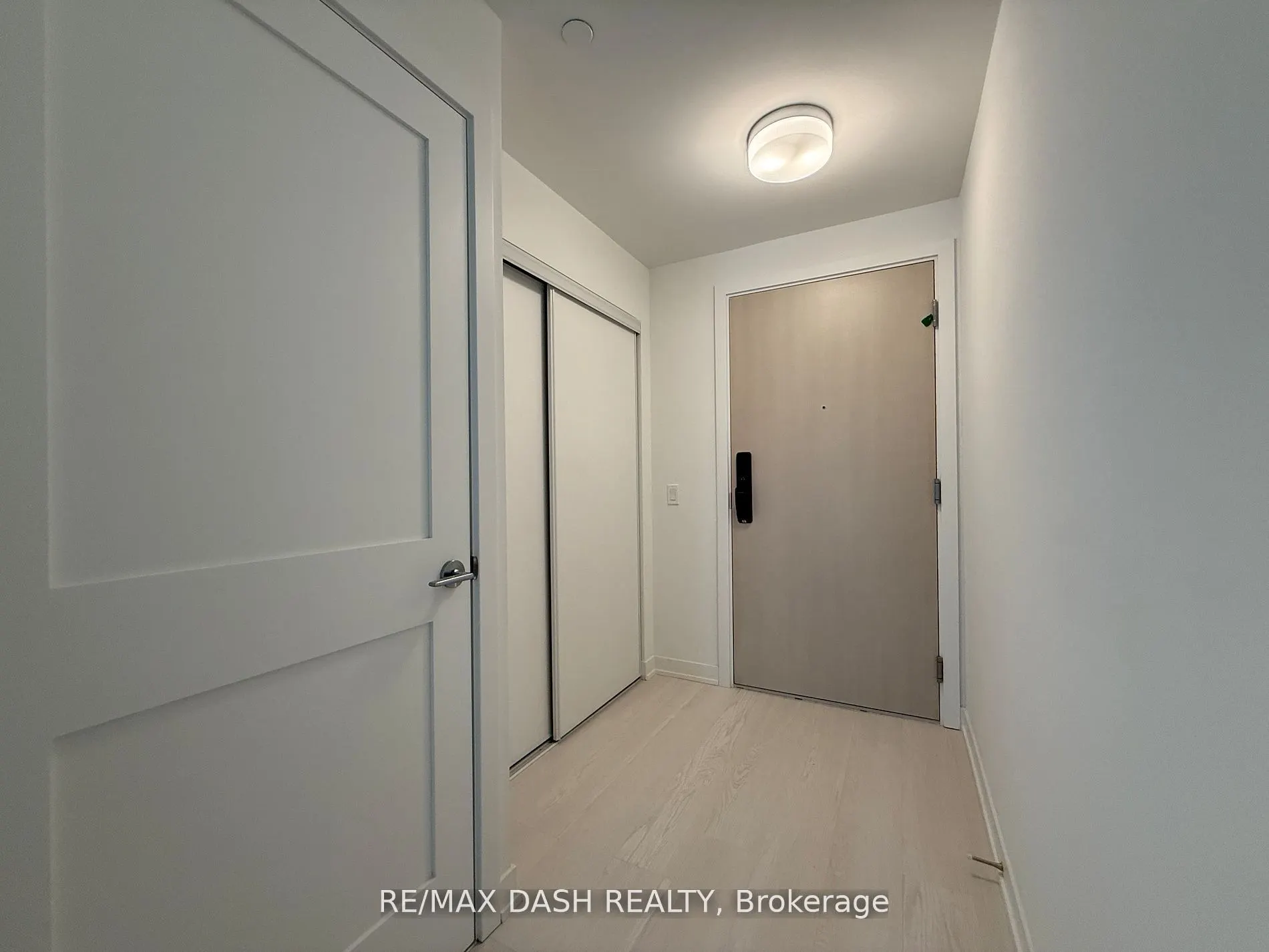 1 Hillsdale Avenue W, #403