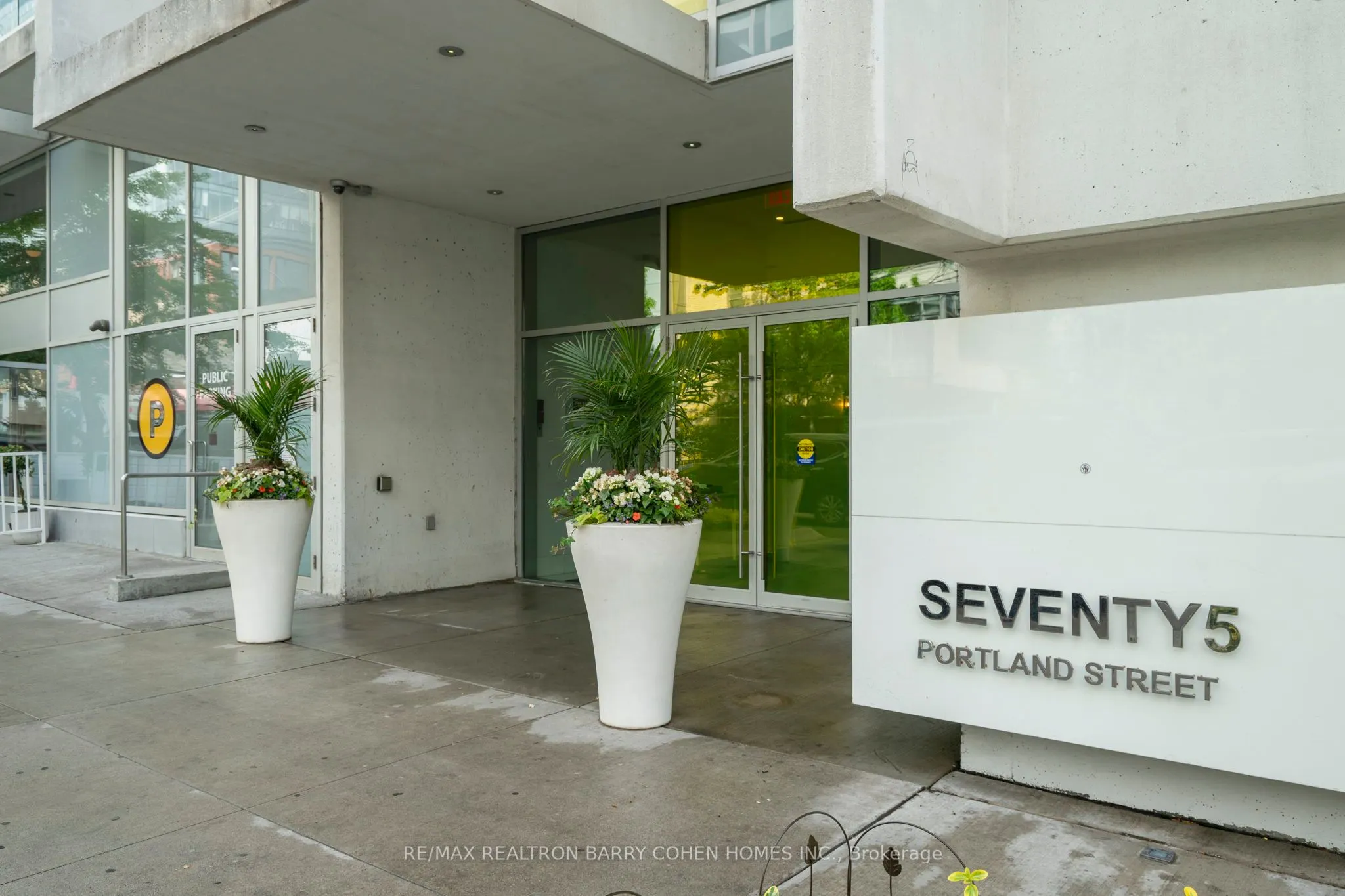 75 Portland Street, #911