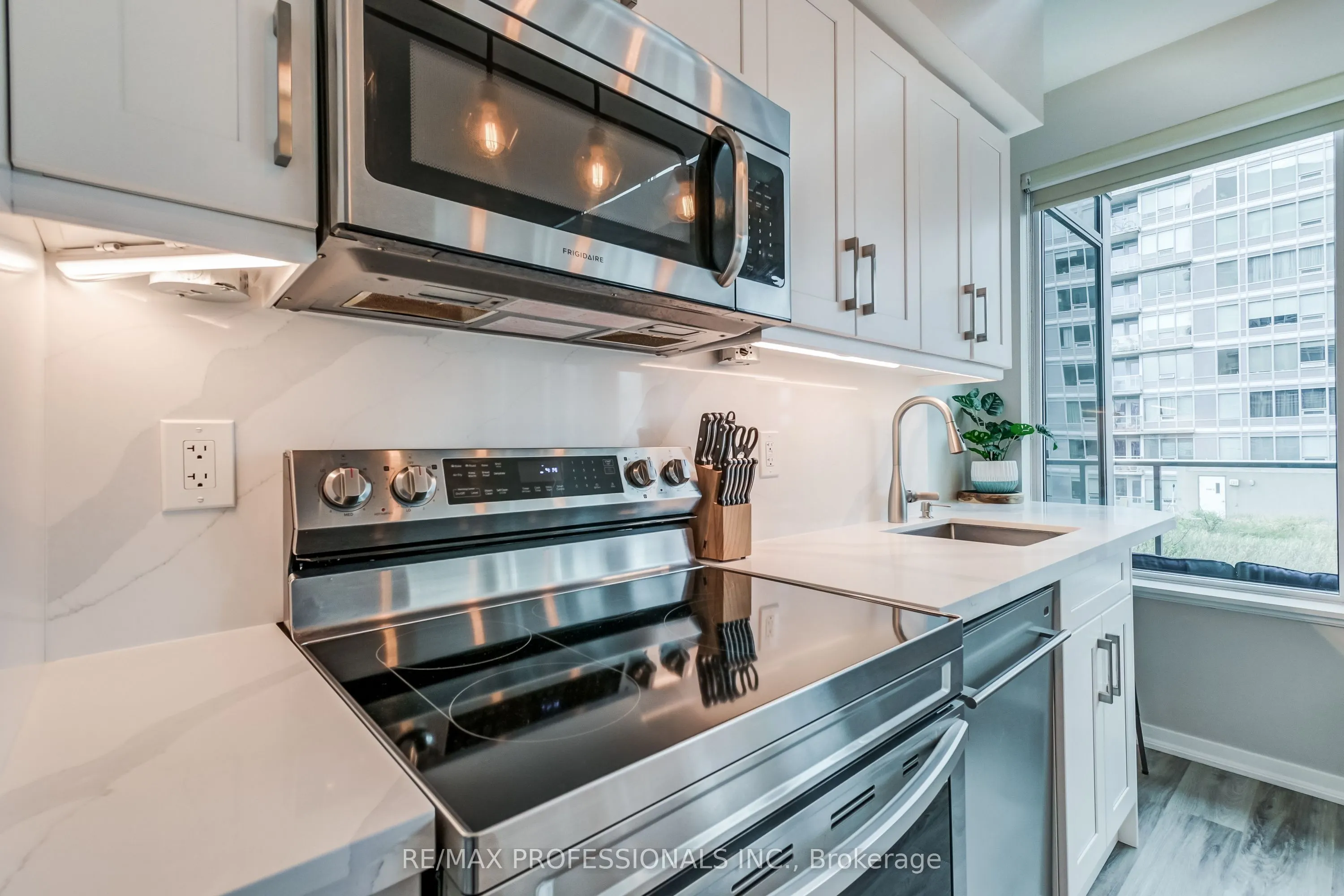 55 East Liberty Street, #1210