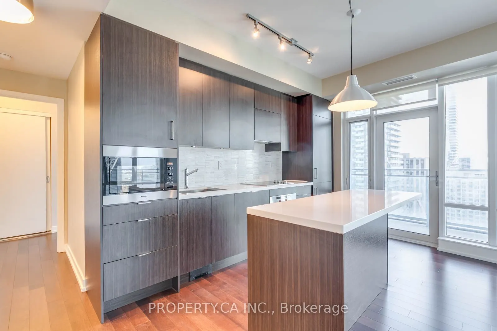 21 Widmer Street, #1611