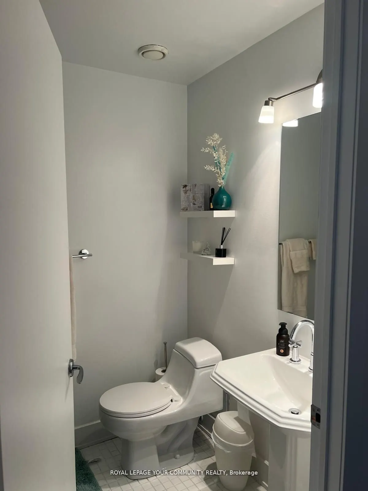 183 Dovercourt Road S, #506