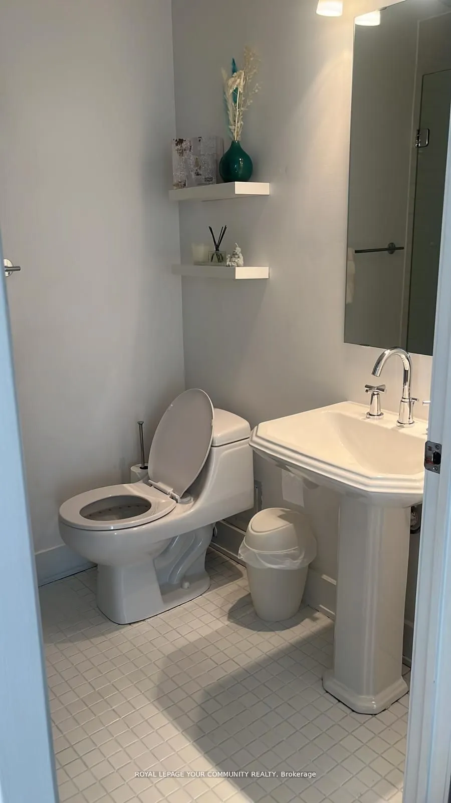 183 Dovercourt Road S, #506