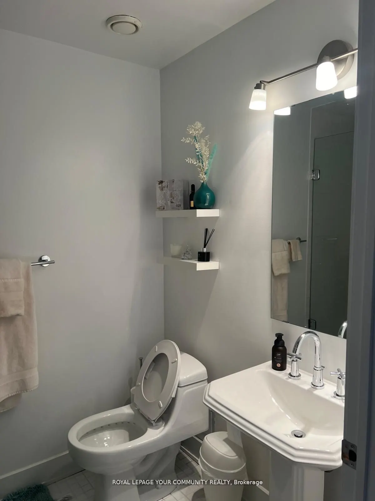 183 Dovercourt Road S, #506