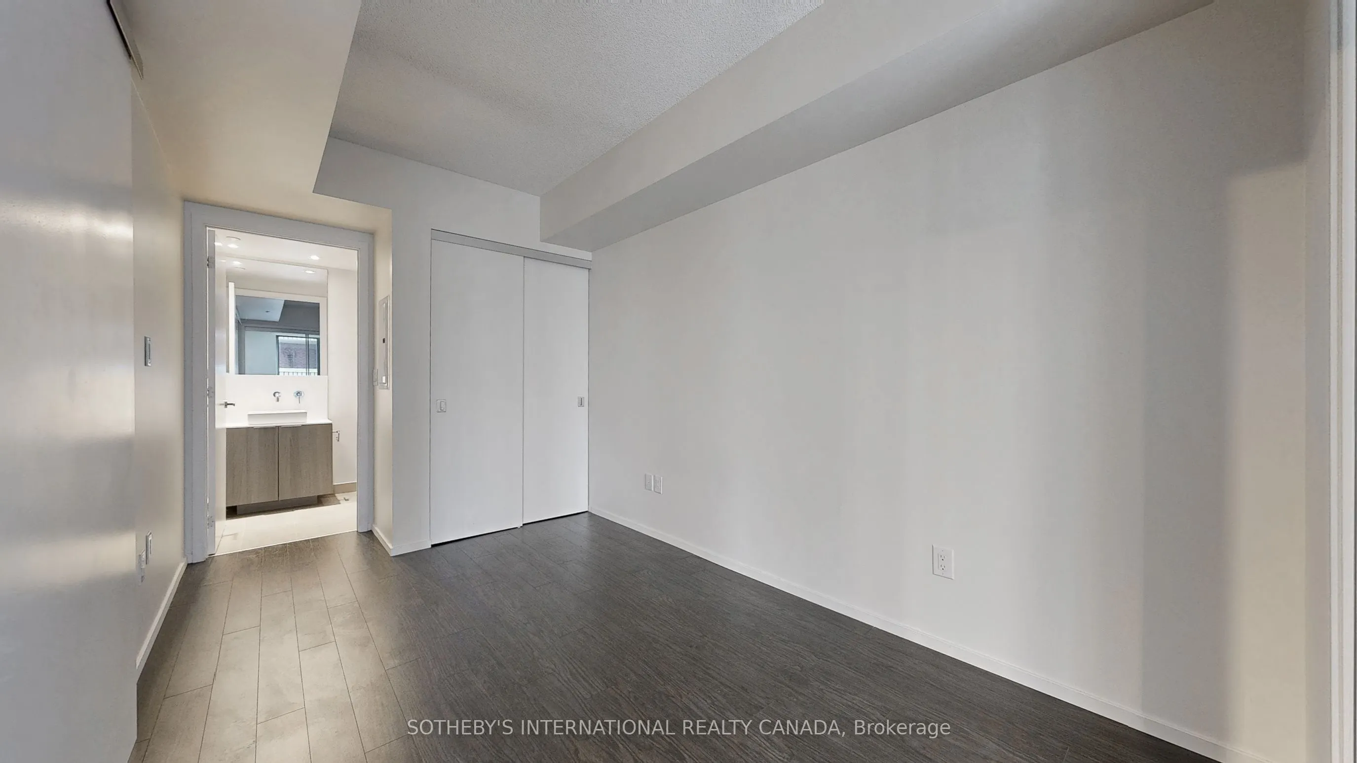 159 Dundas Street E, #705