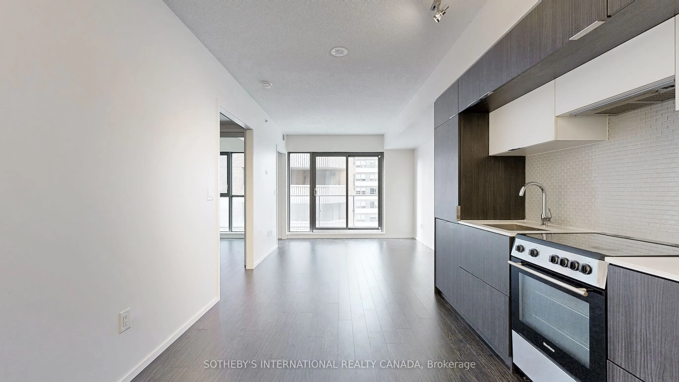 159 Dundas Street E, #705