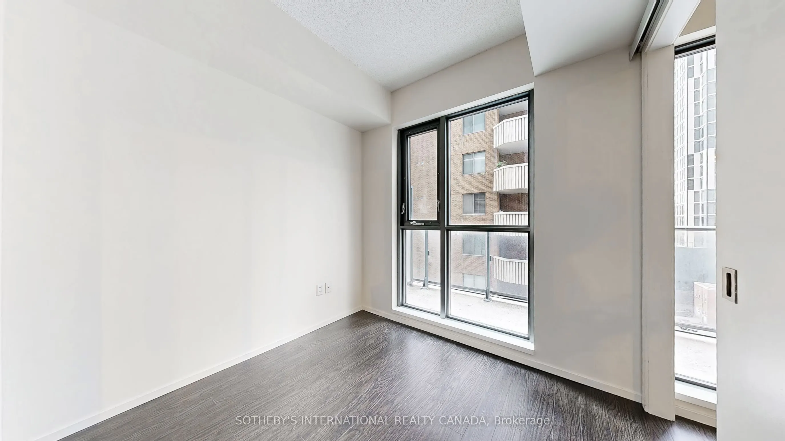 159 Dundas Street E, #705