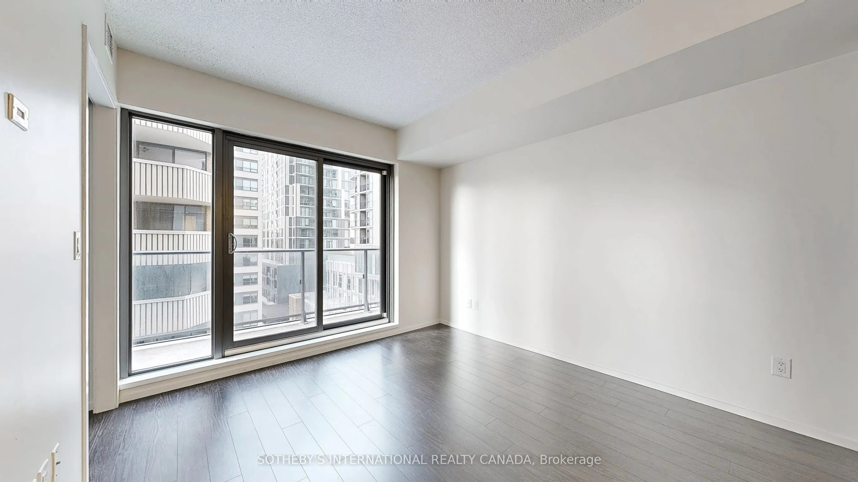 159 Dundas Street E, #705