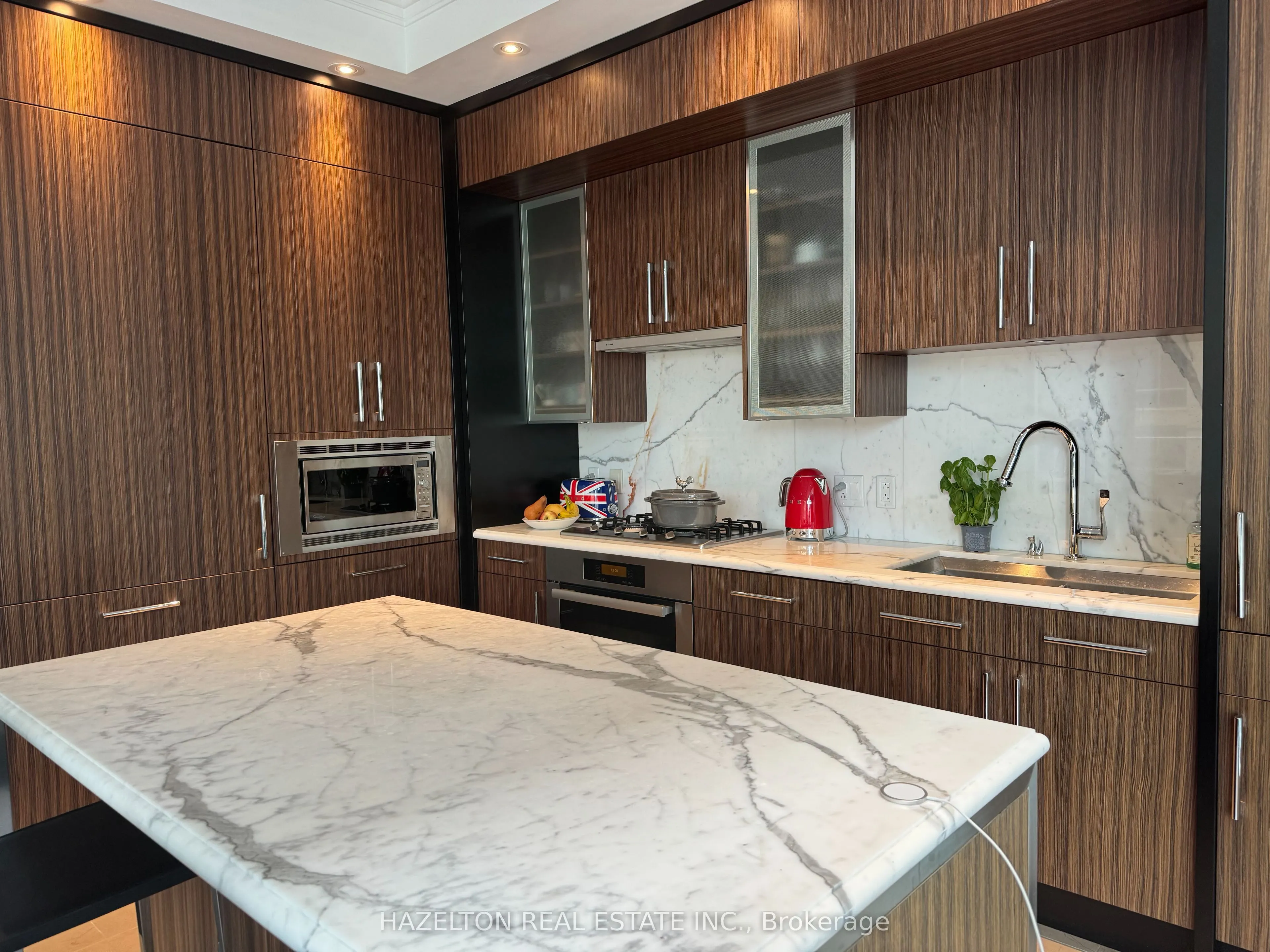 55 Scollard Street, #801
