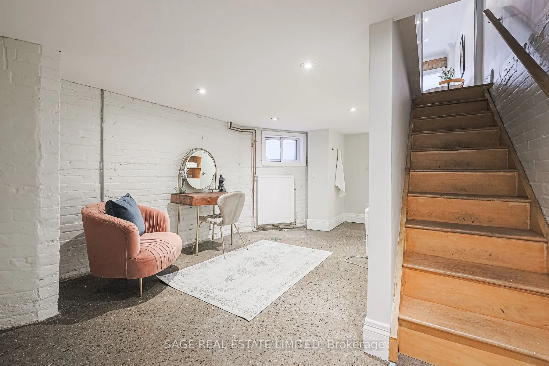 140 Strachan Avenue