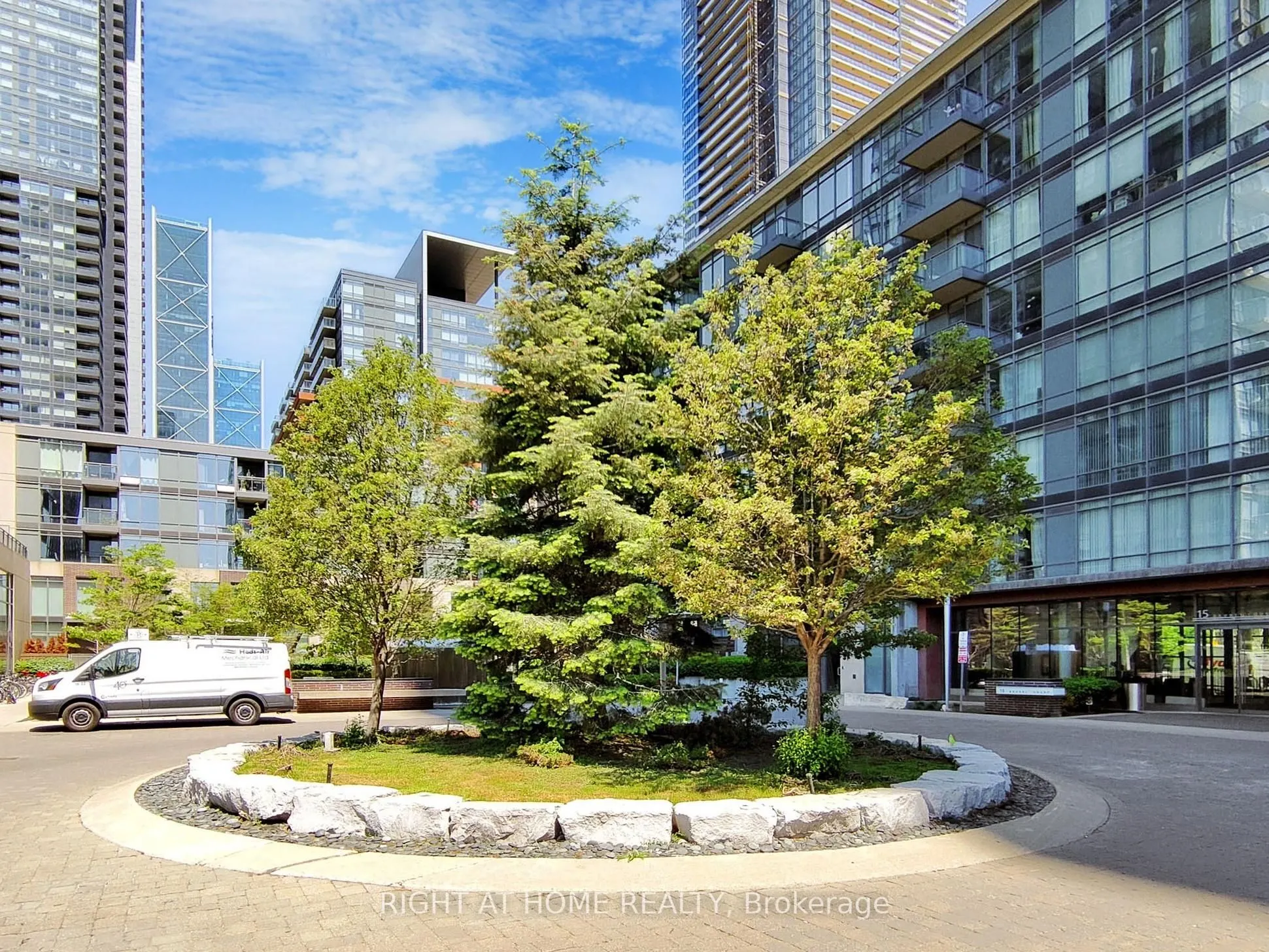 11 Brunel Court, #1706