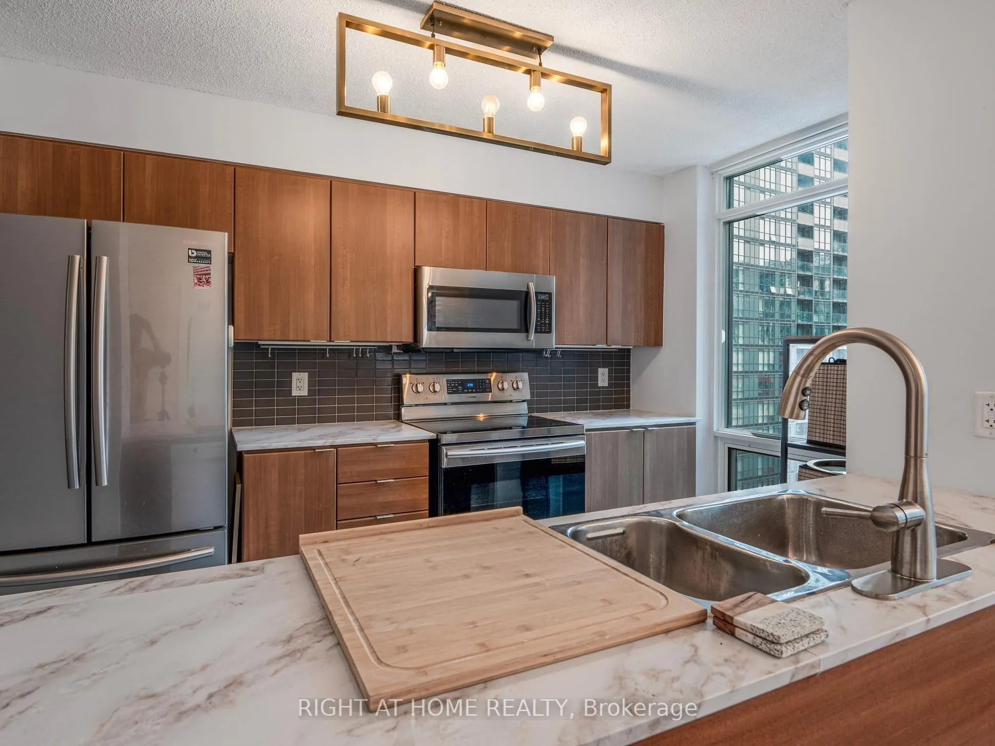 11 Brunel Court, #1706