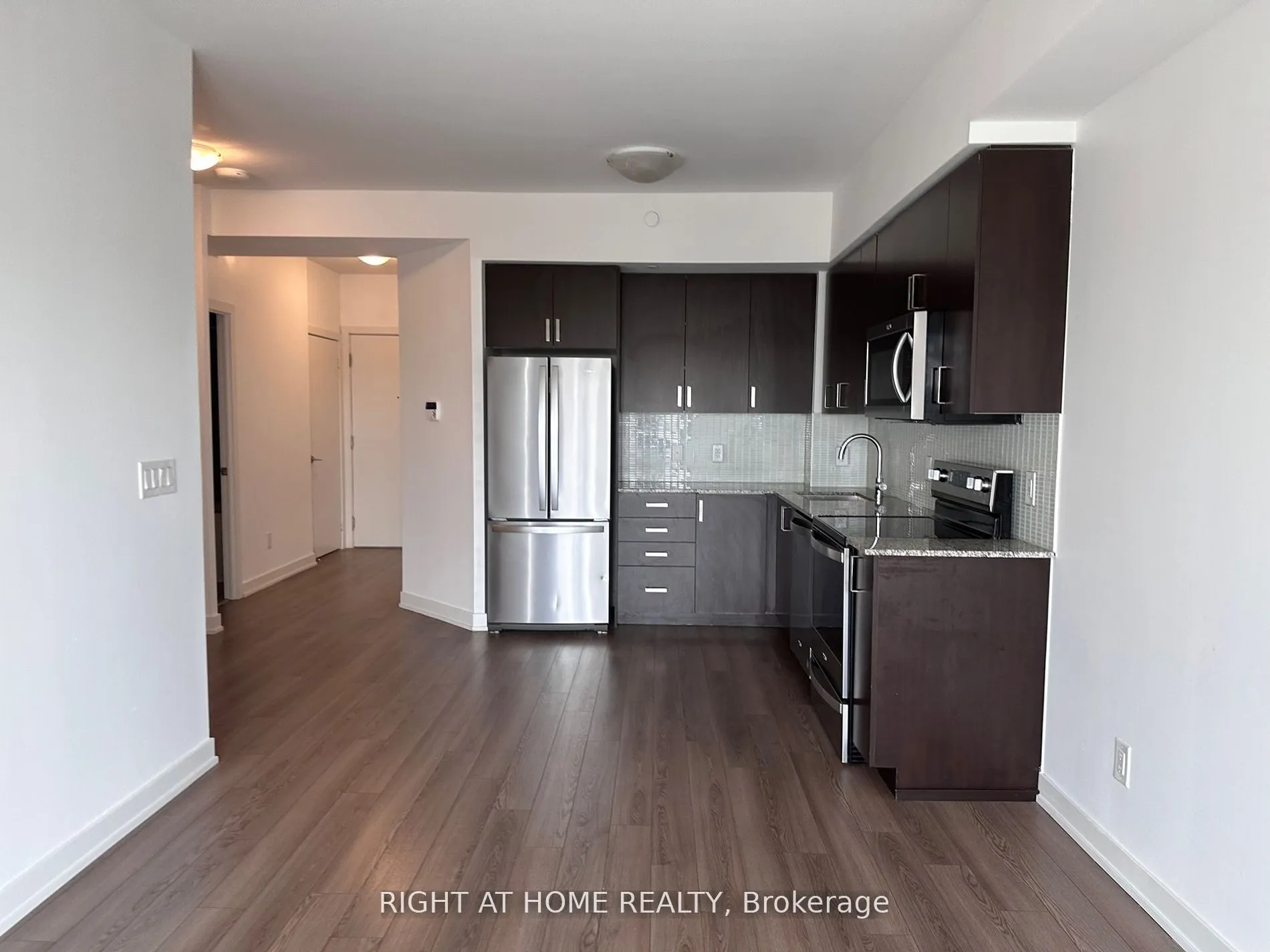 1603 Eglinton Avenue W, #907