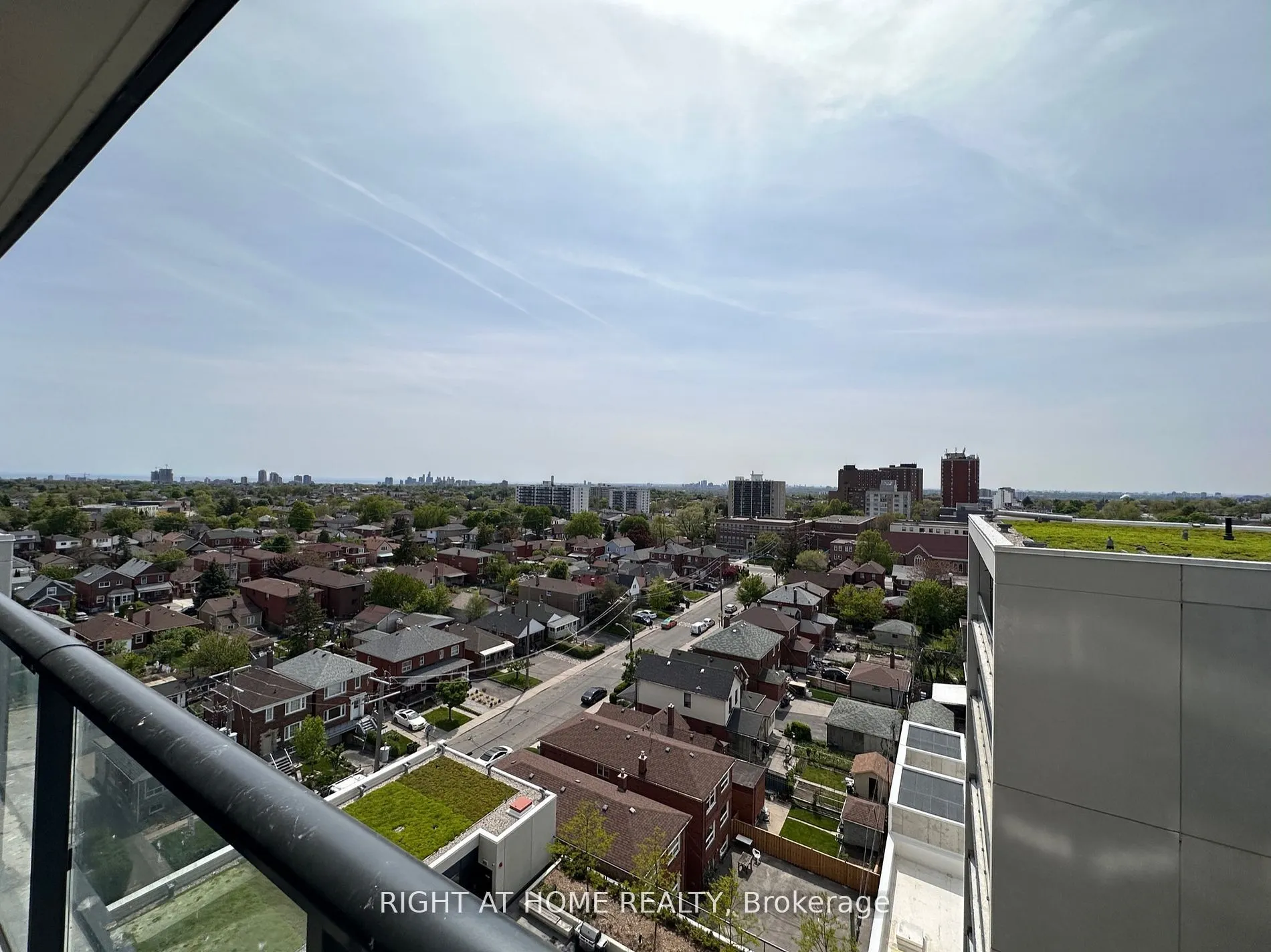 1603 Eglinton Avenue W, #907