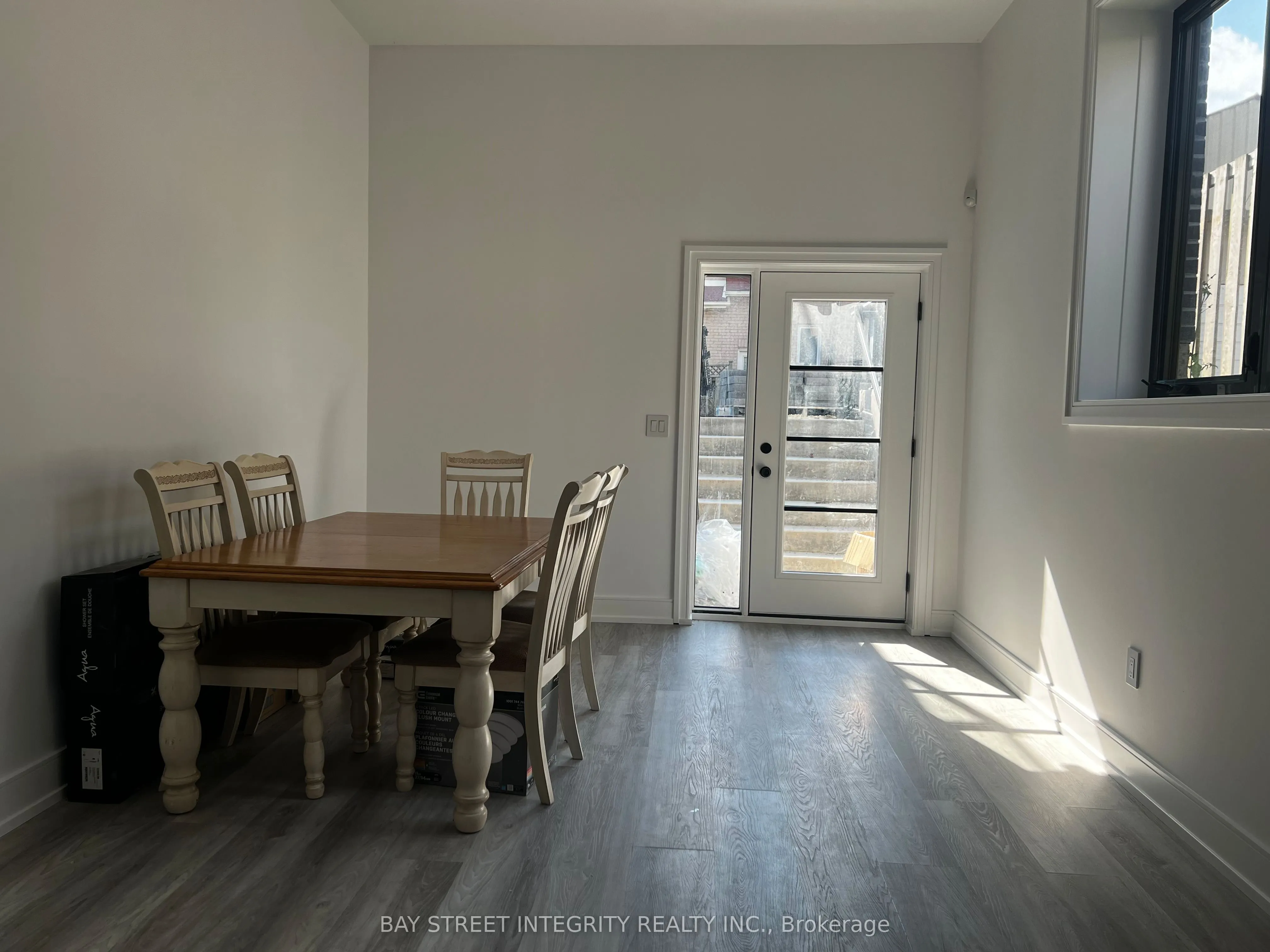232 Willowdale Avenue