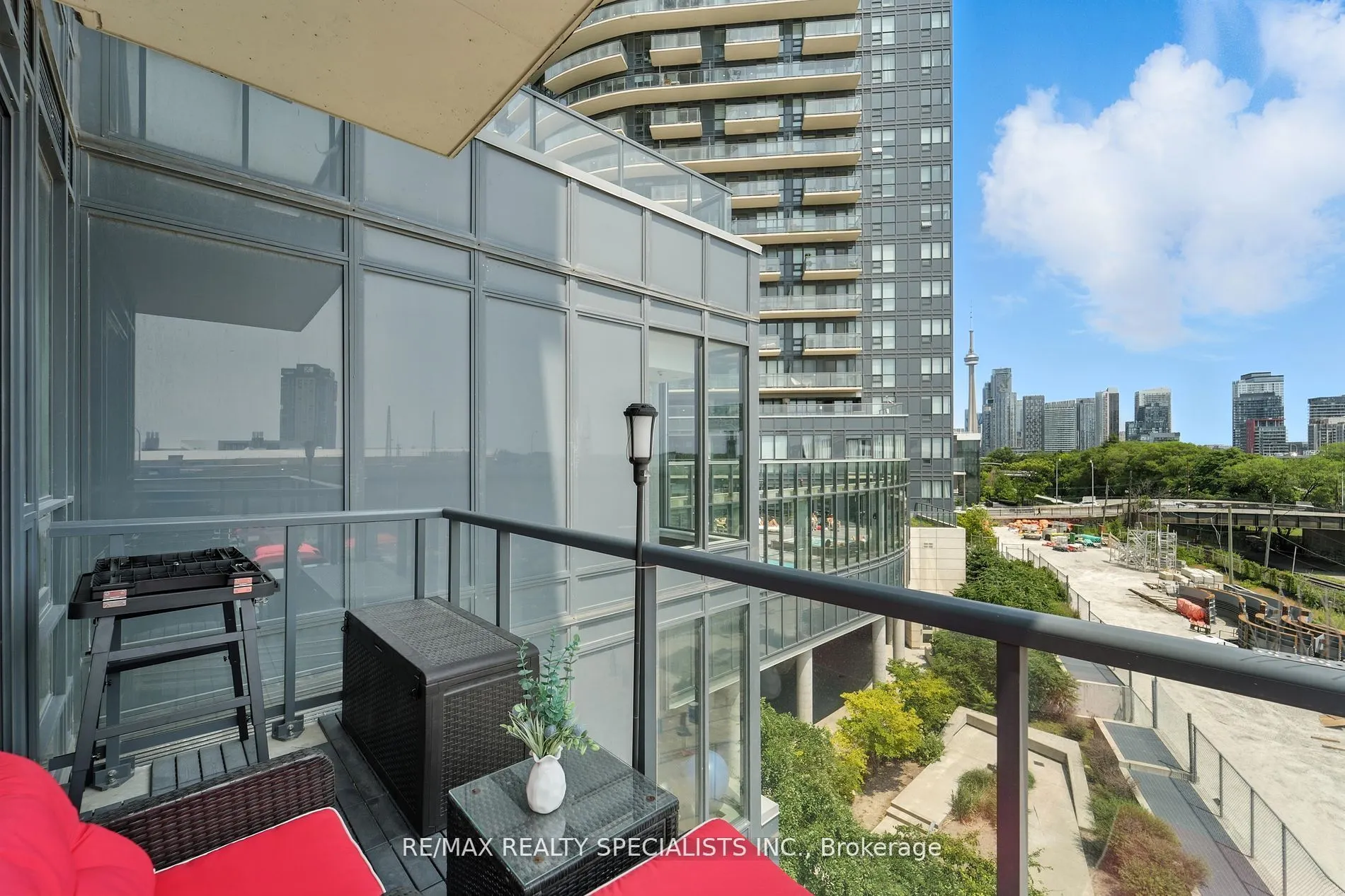 51 East Liberty Street, #401