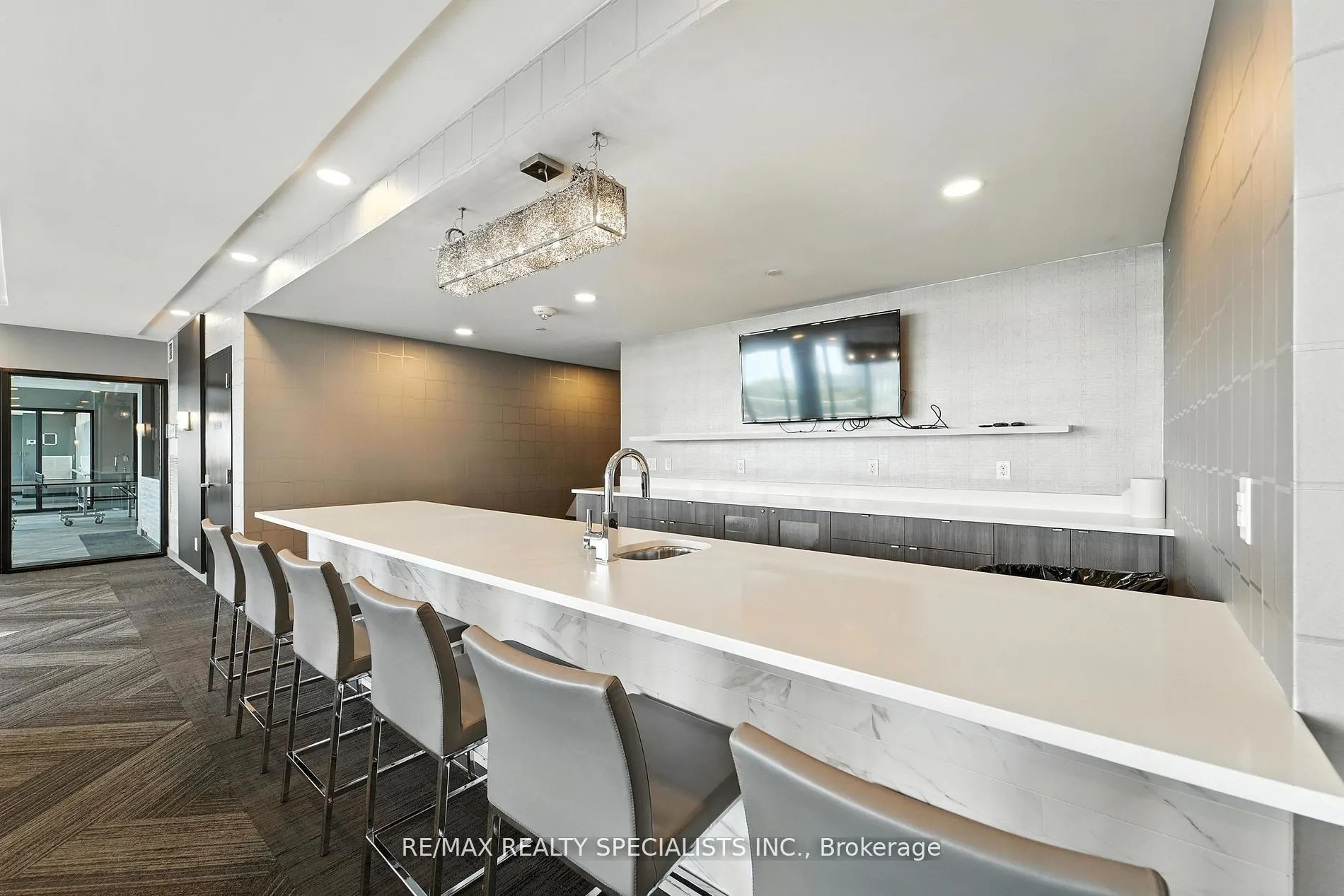 51 East Liberty Street, #401
