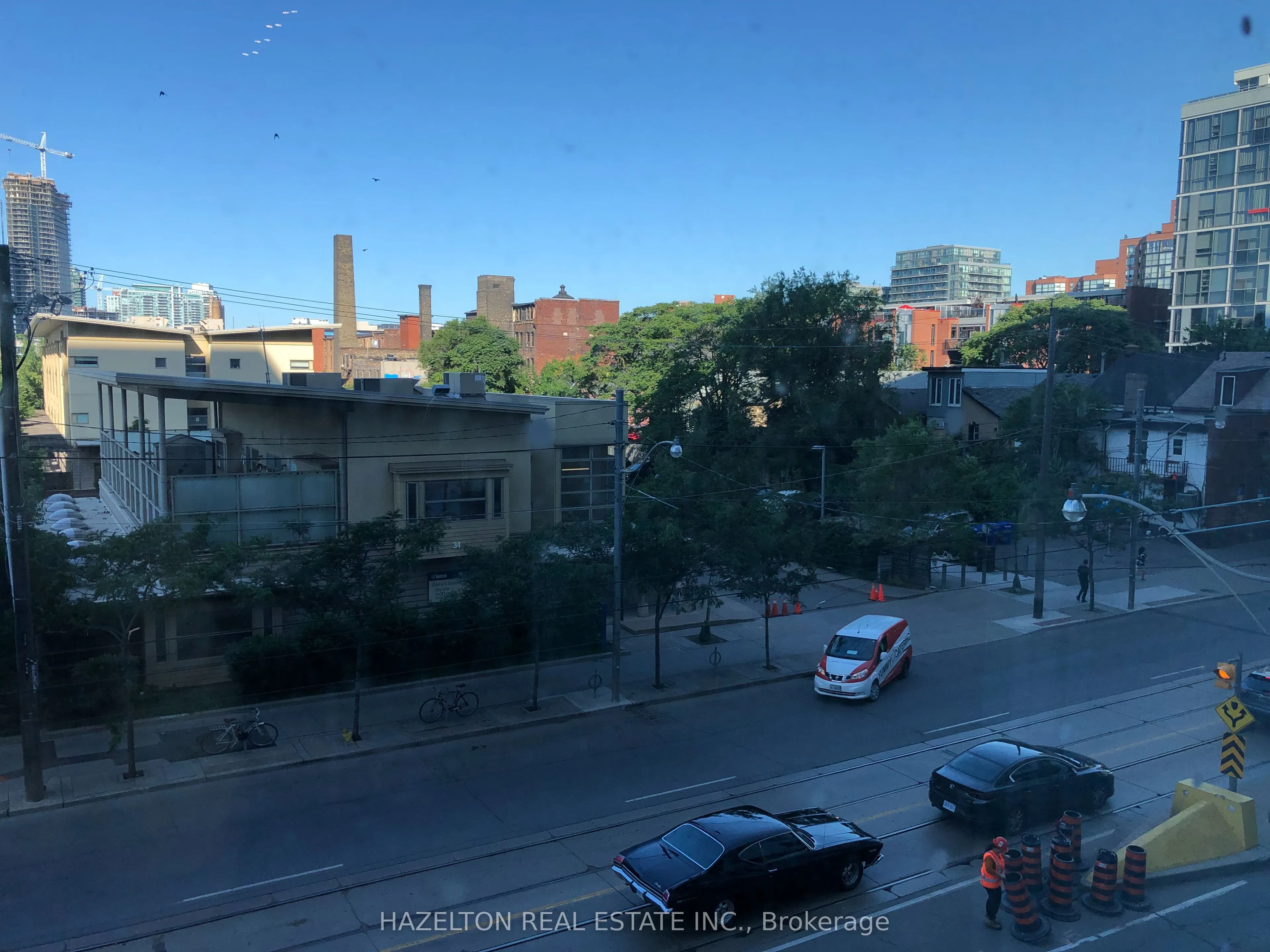 27 Bathurst Street, #212W