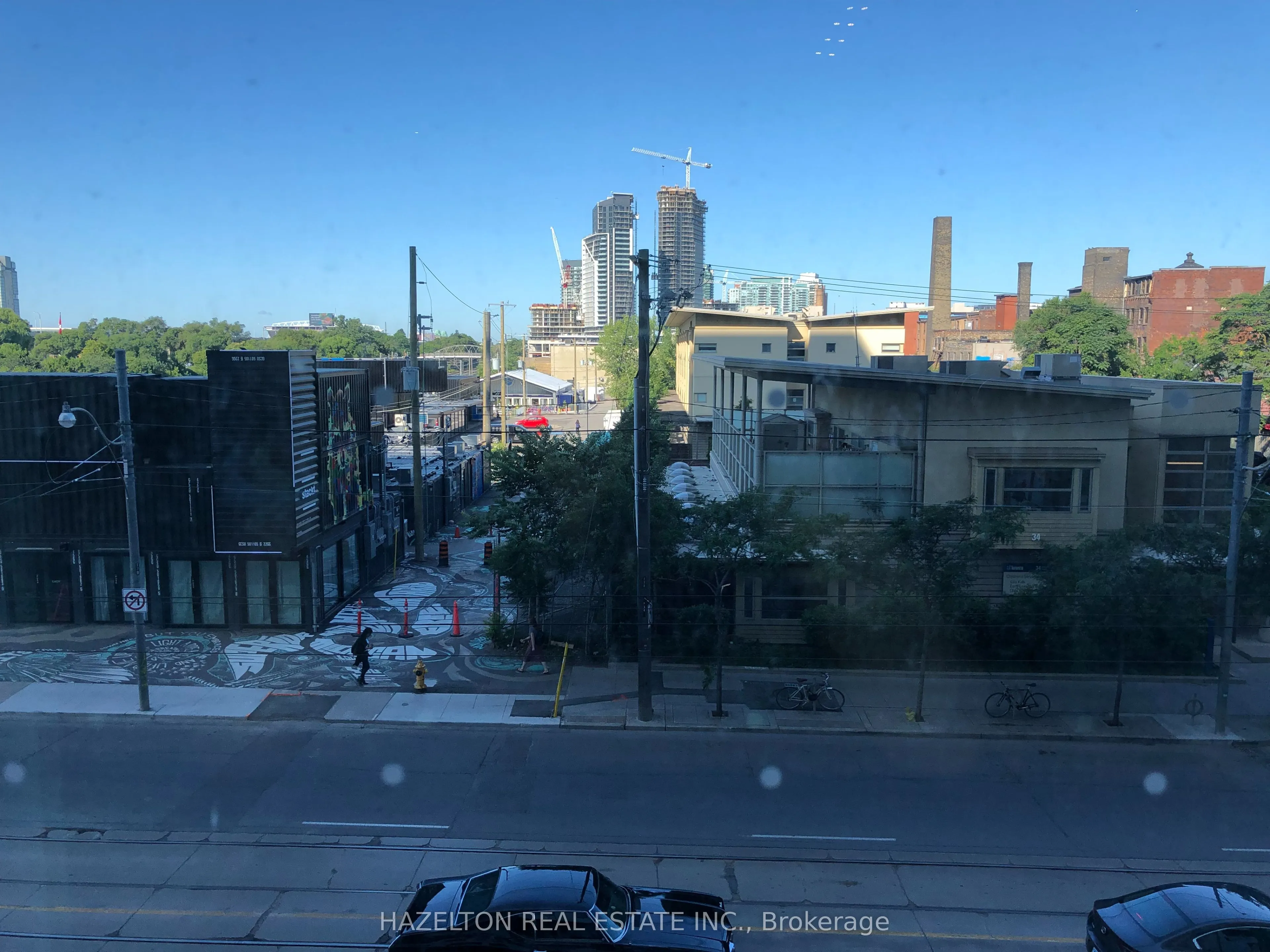 27 Bathurst Street, #212W