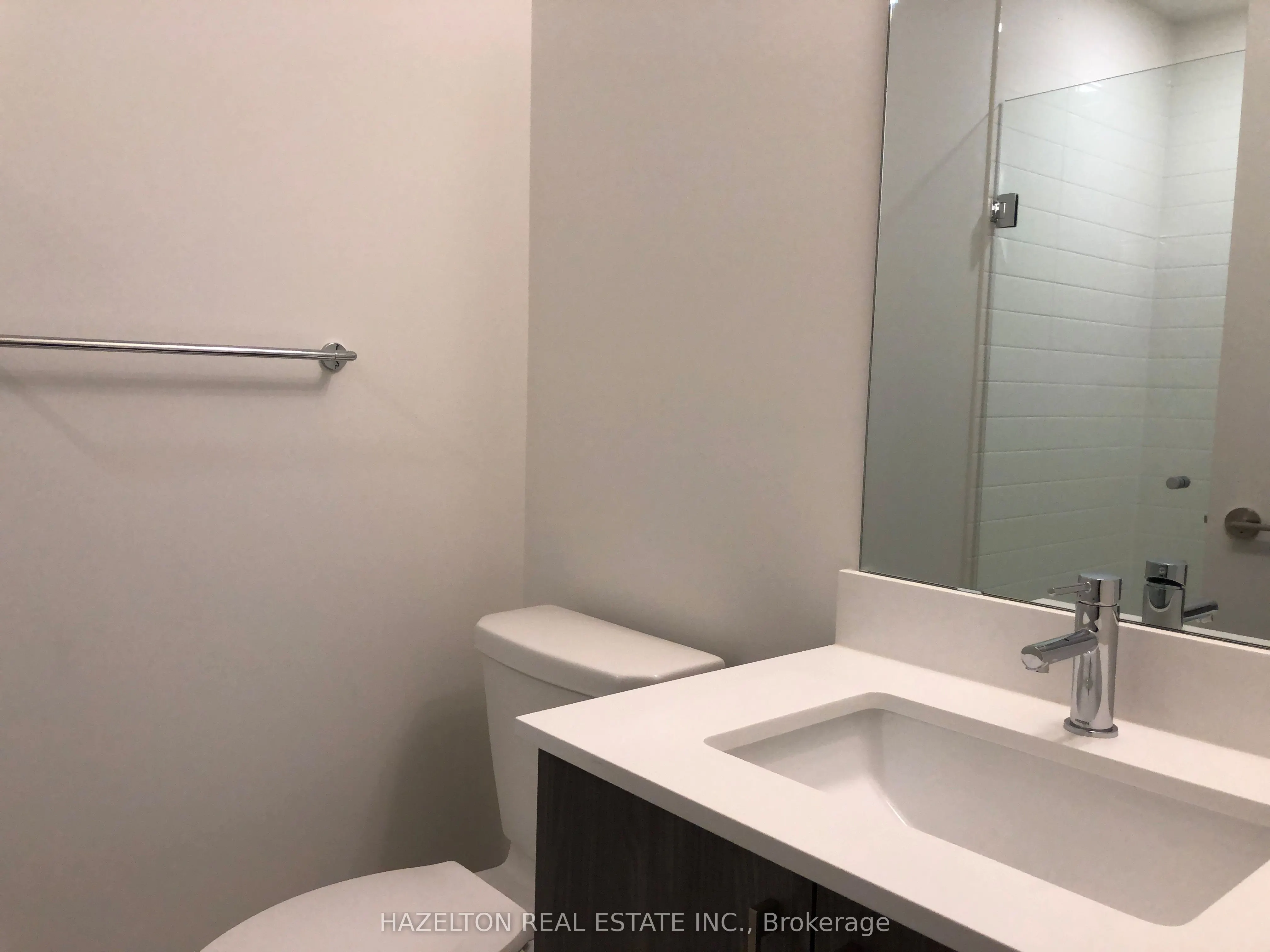 27 Bathurst Street, #212W