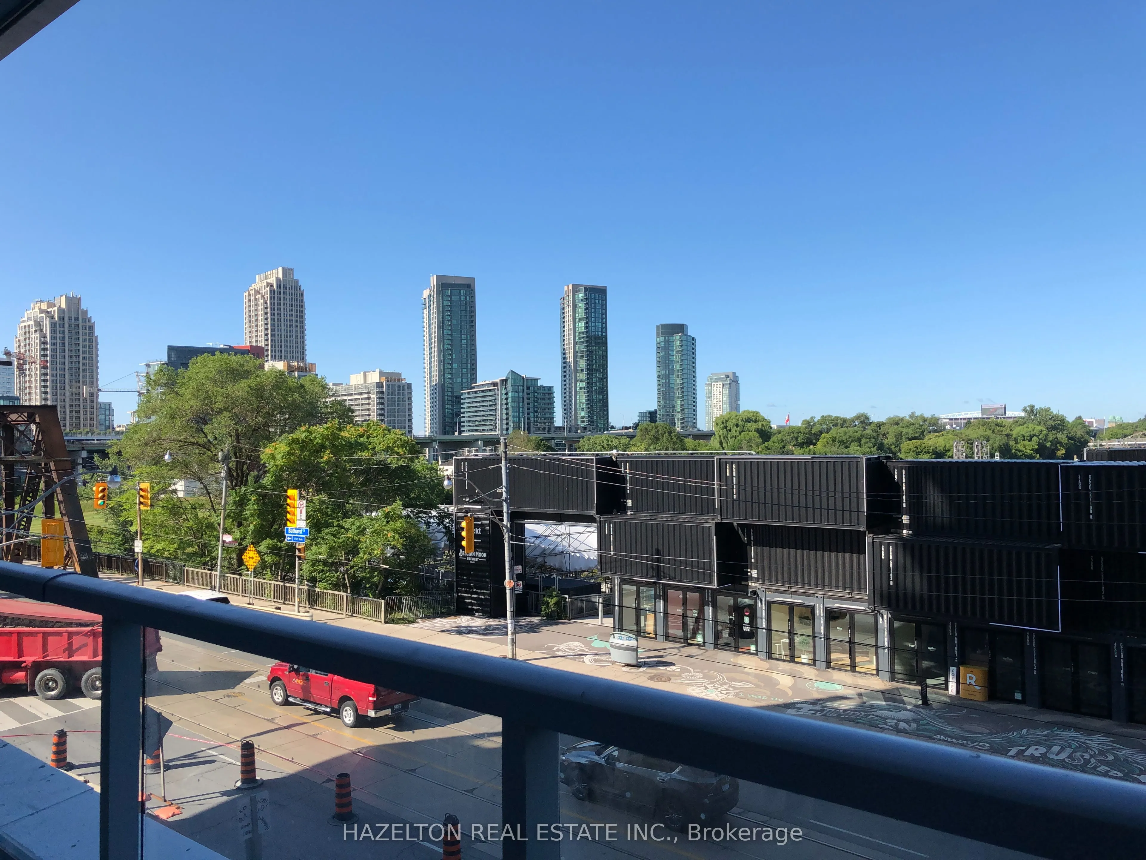 27 Bathurst Street, #212W