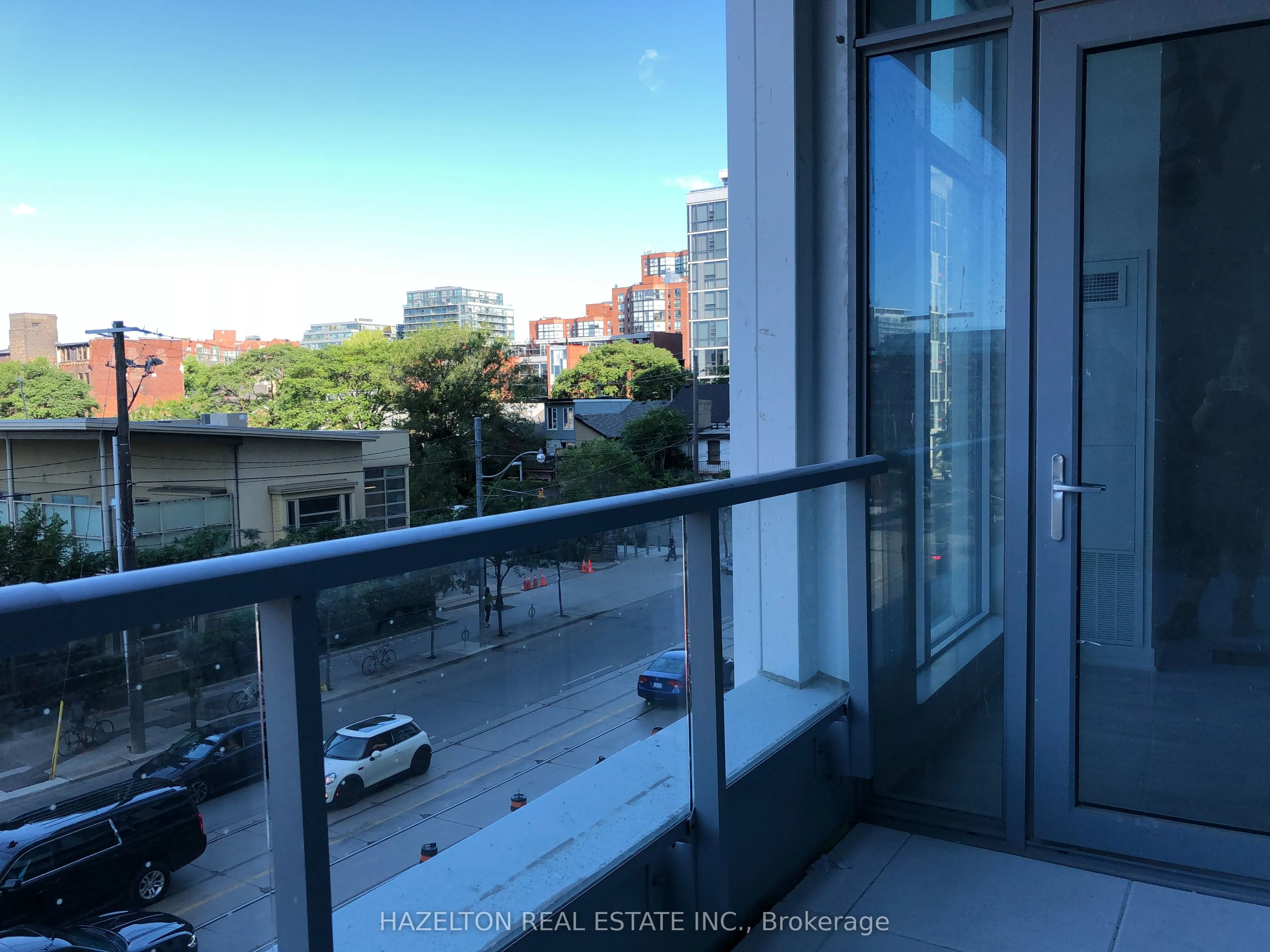 27 Bathurst Street, #212W