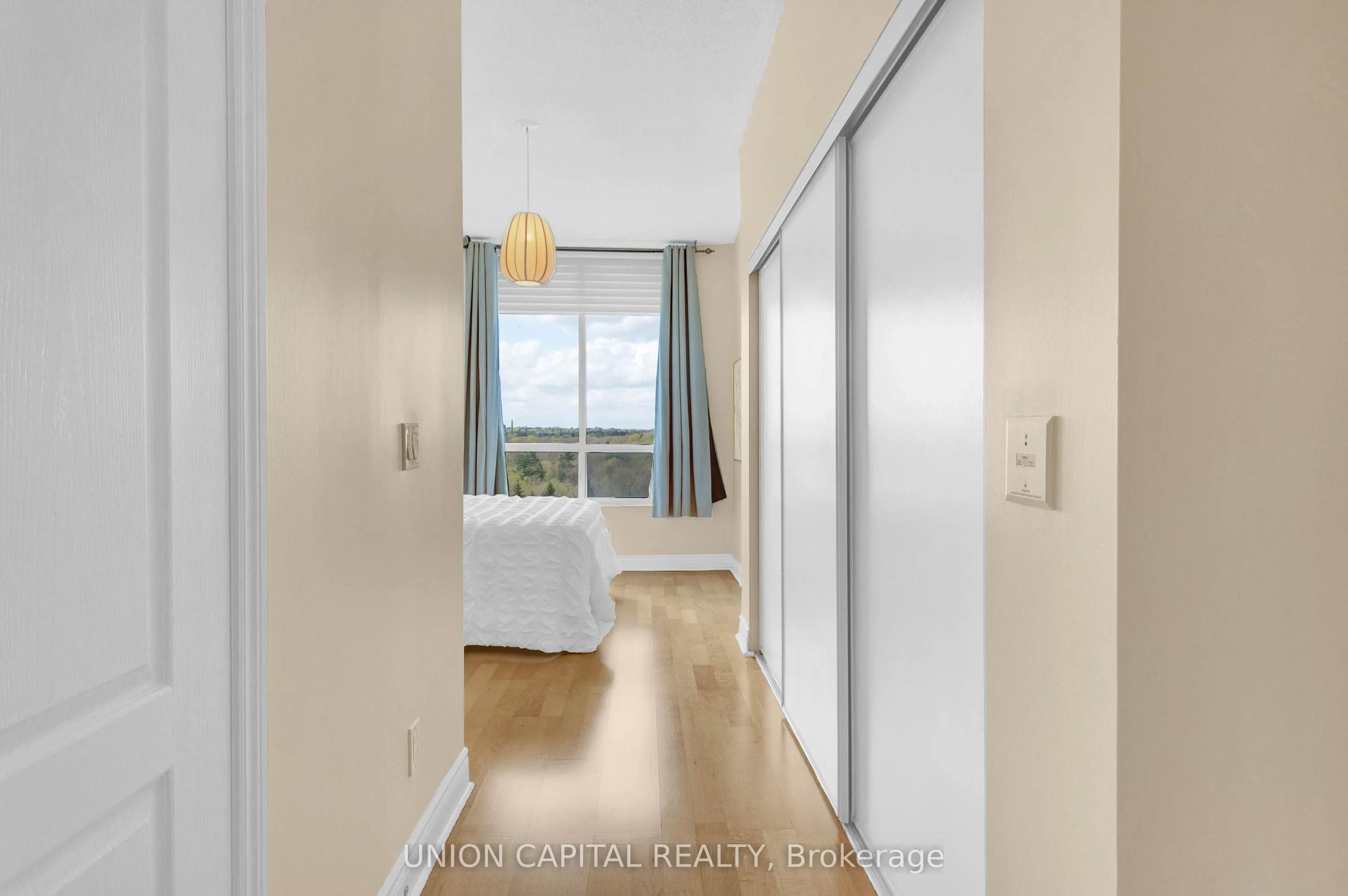 1101 Leslie Street, #806