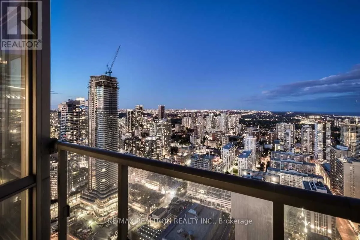 832 Bay Street, #4907