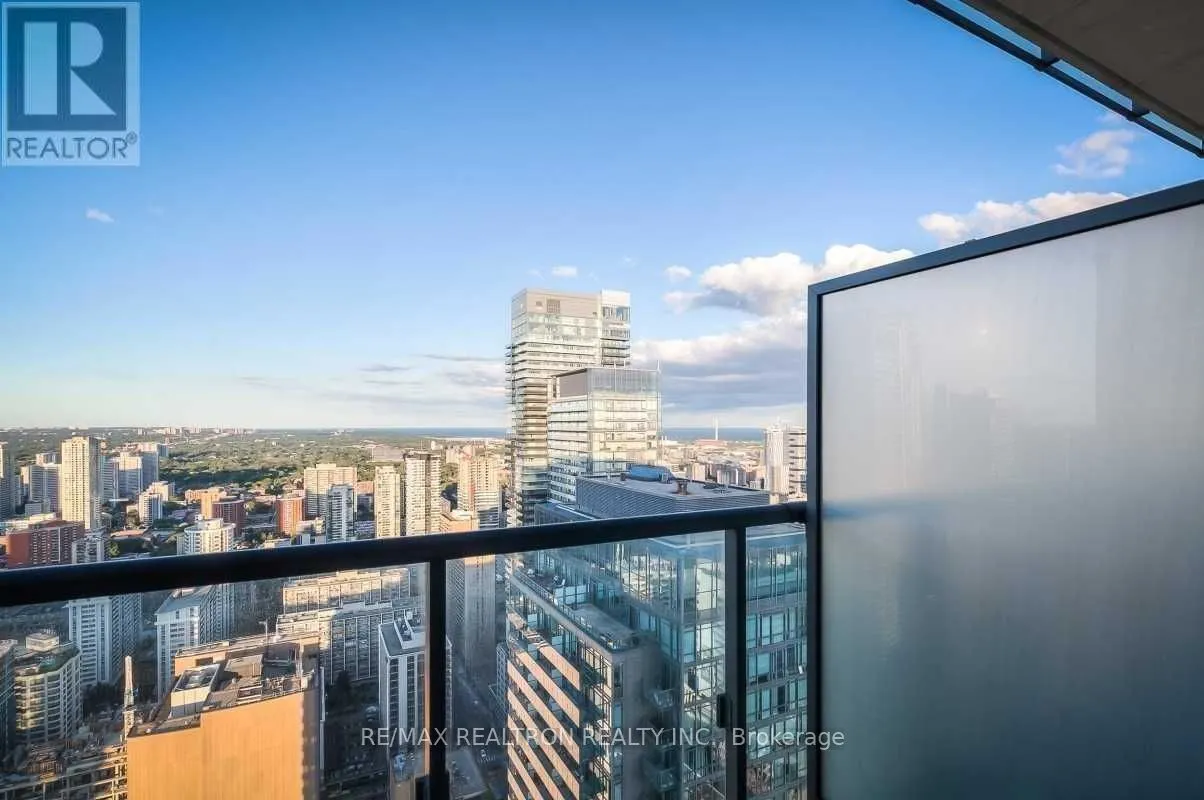 832 Bay Street, #4907
