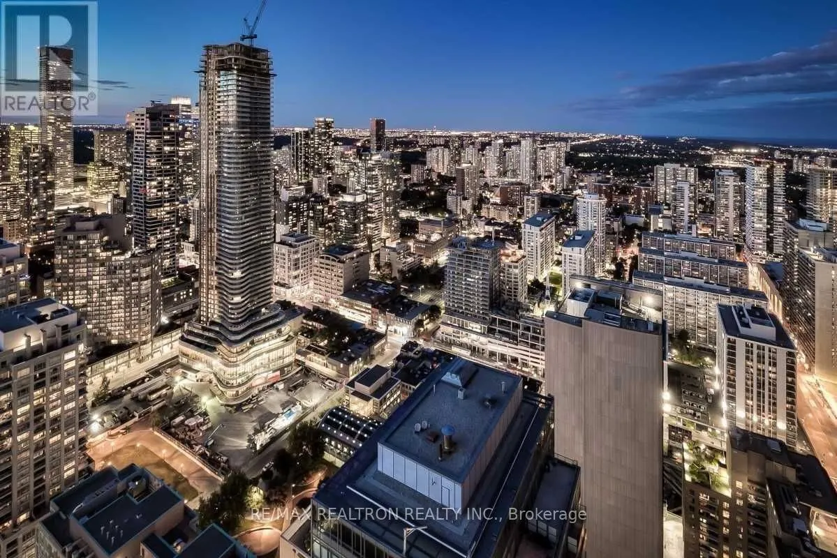 832 Bay Street, #4907