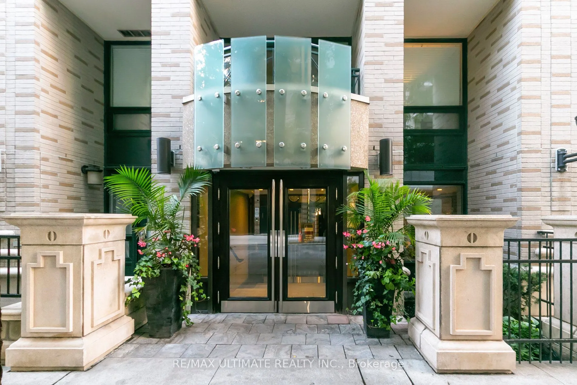35 Hayden Street, #1002