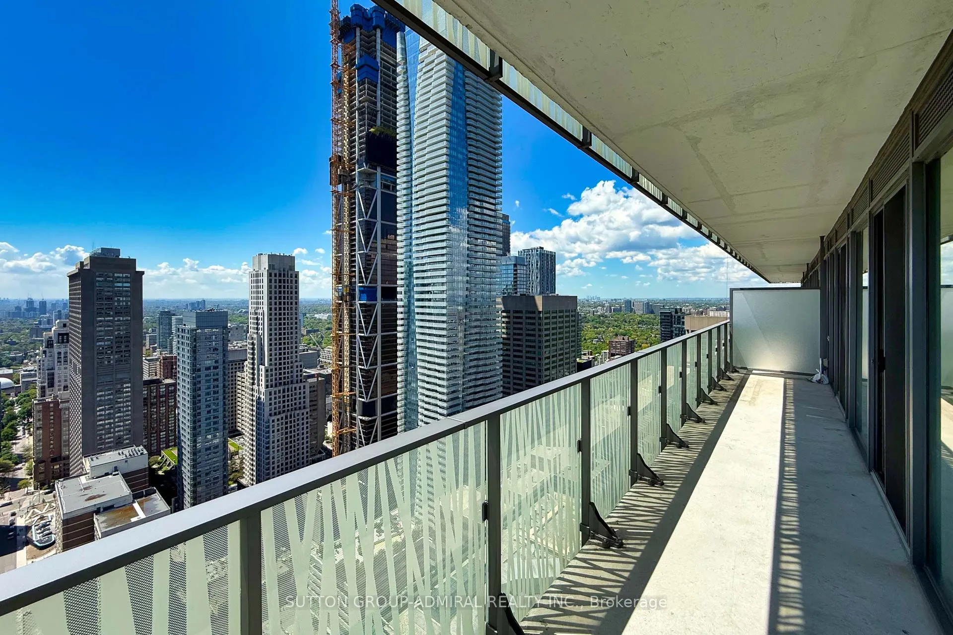 42 Charles Street E, #4403
