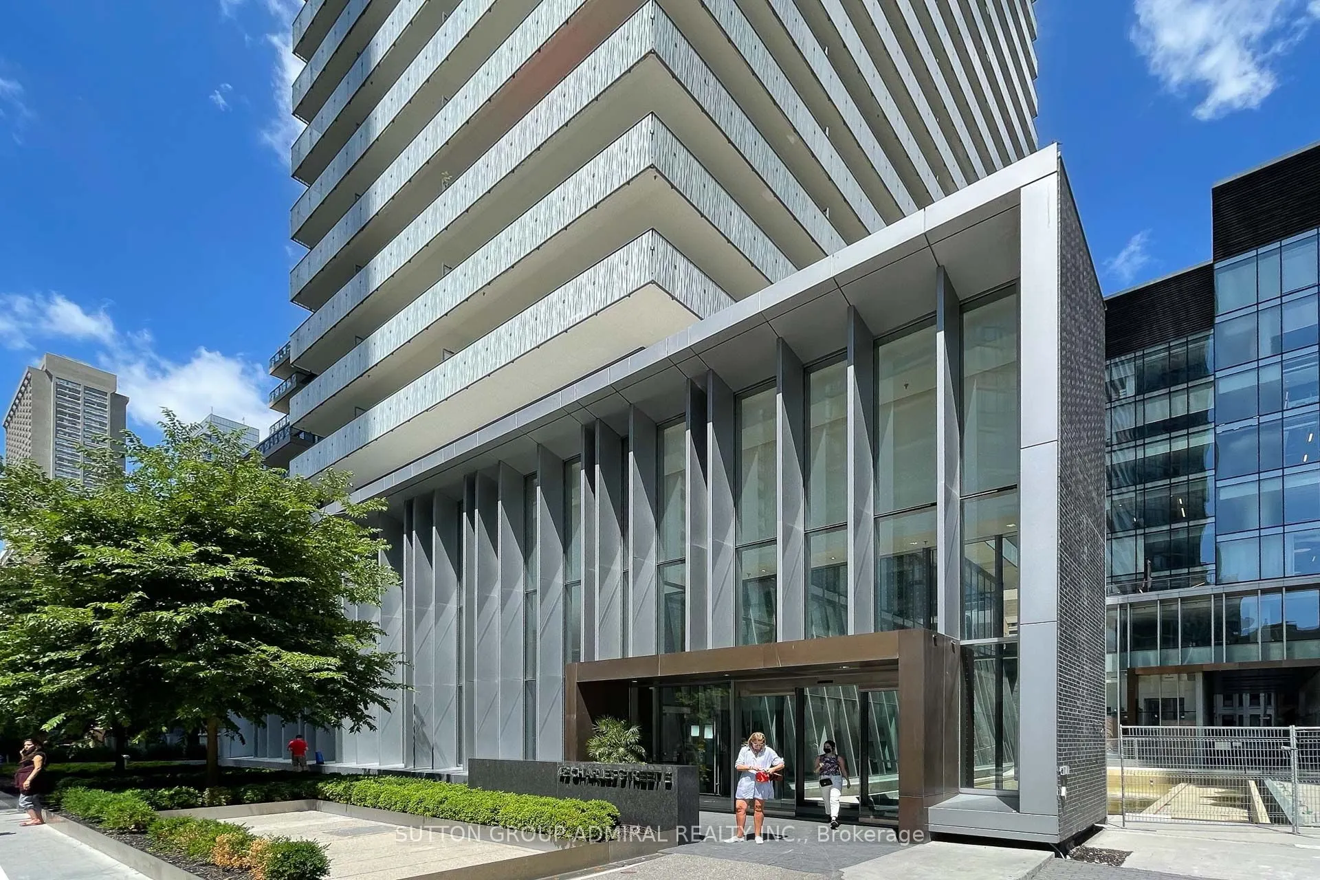 42 Charles Street E, #4403