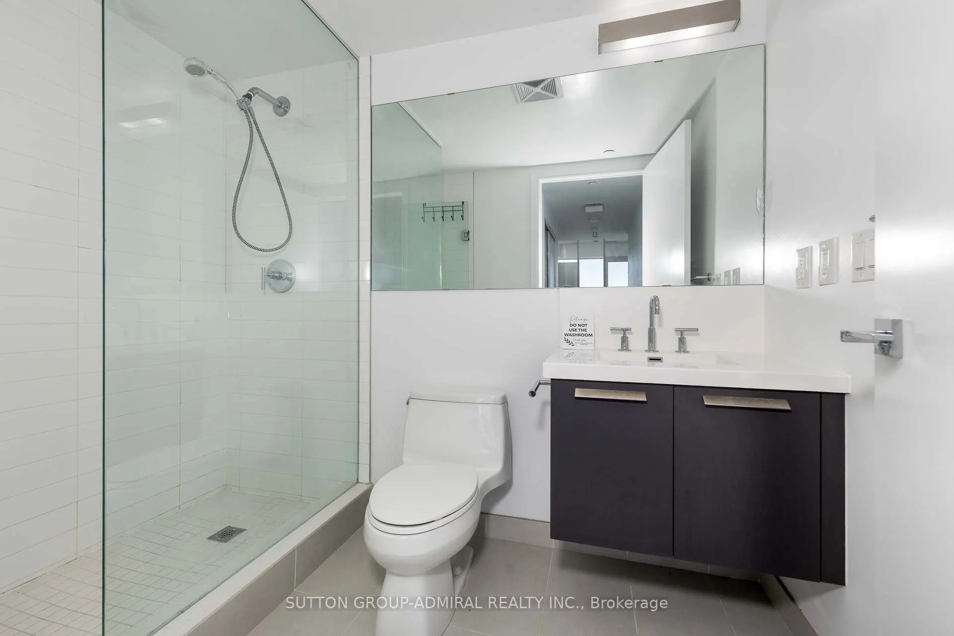 42 Charles Street E, #4403