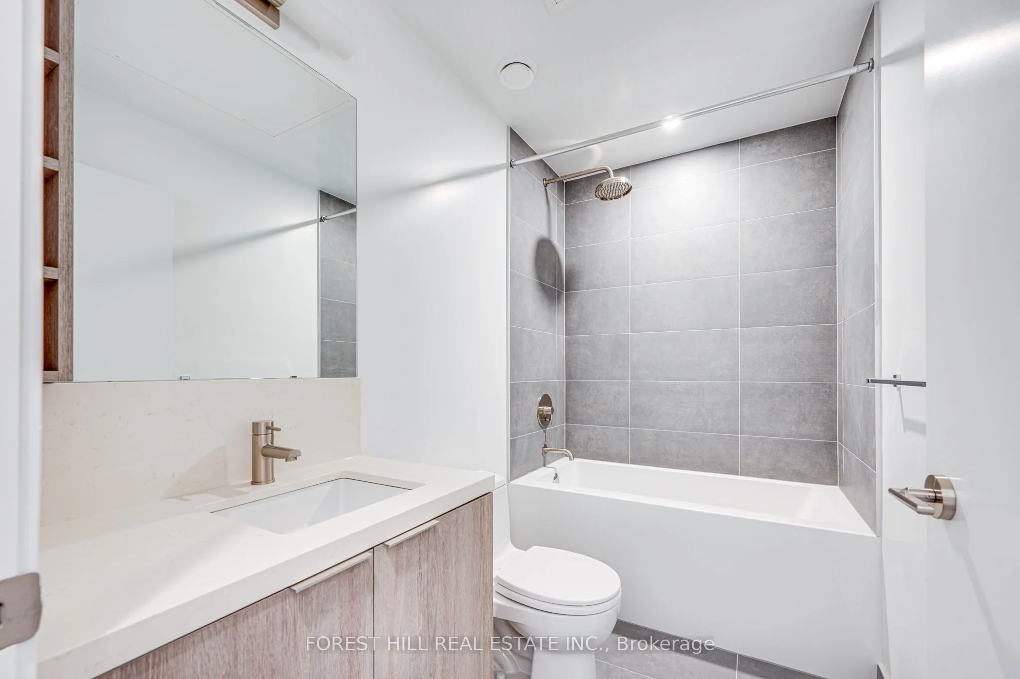 2020 Bathurst Street, #926