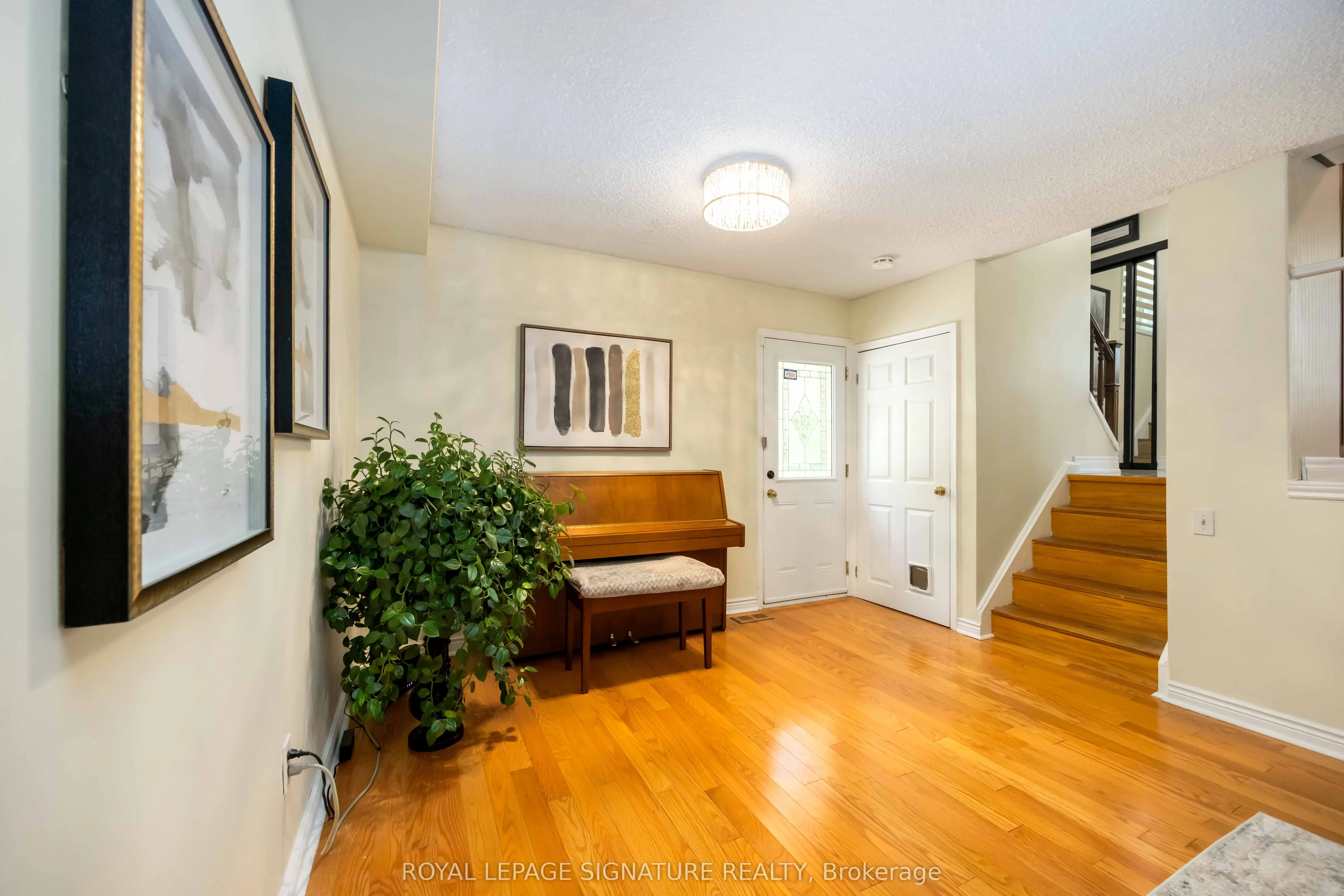 104 Billington Crescent