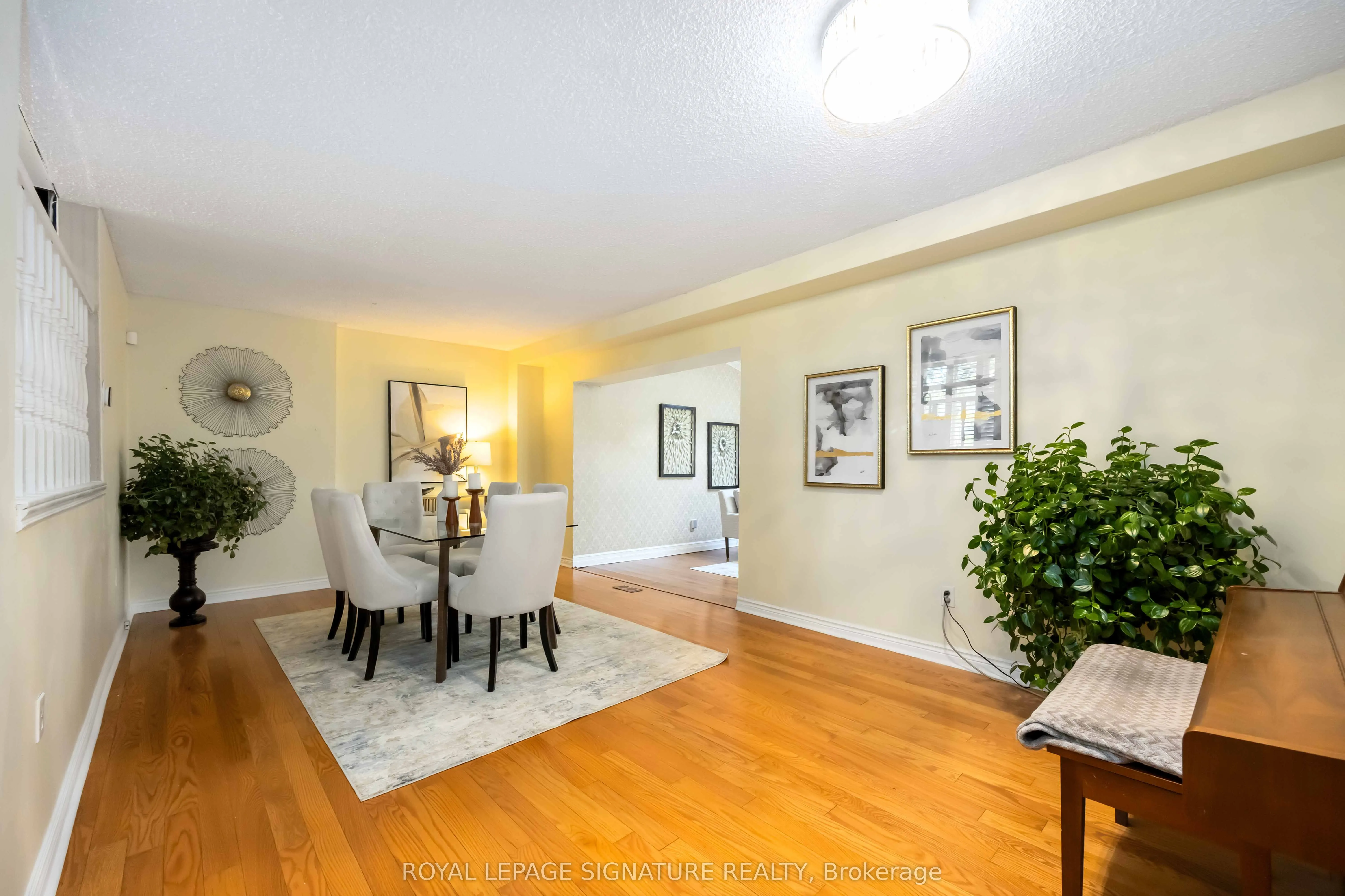 104 Billington Crescent