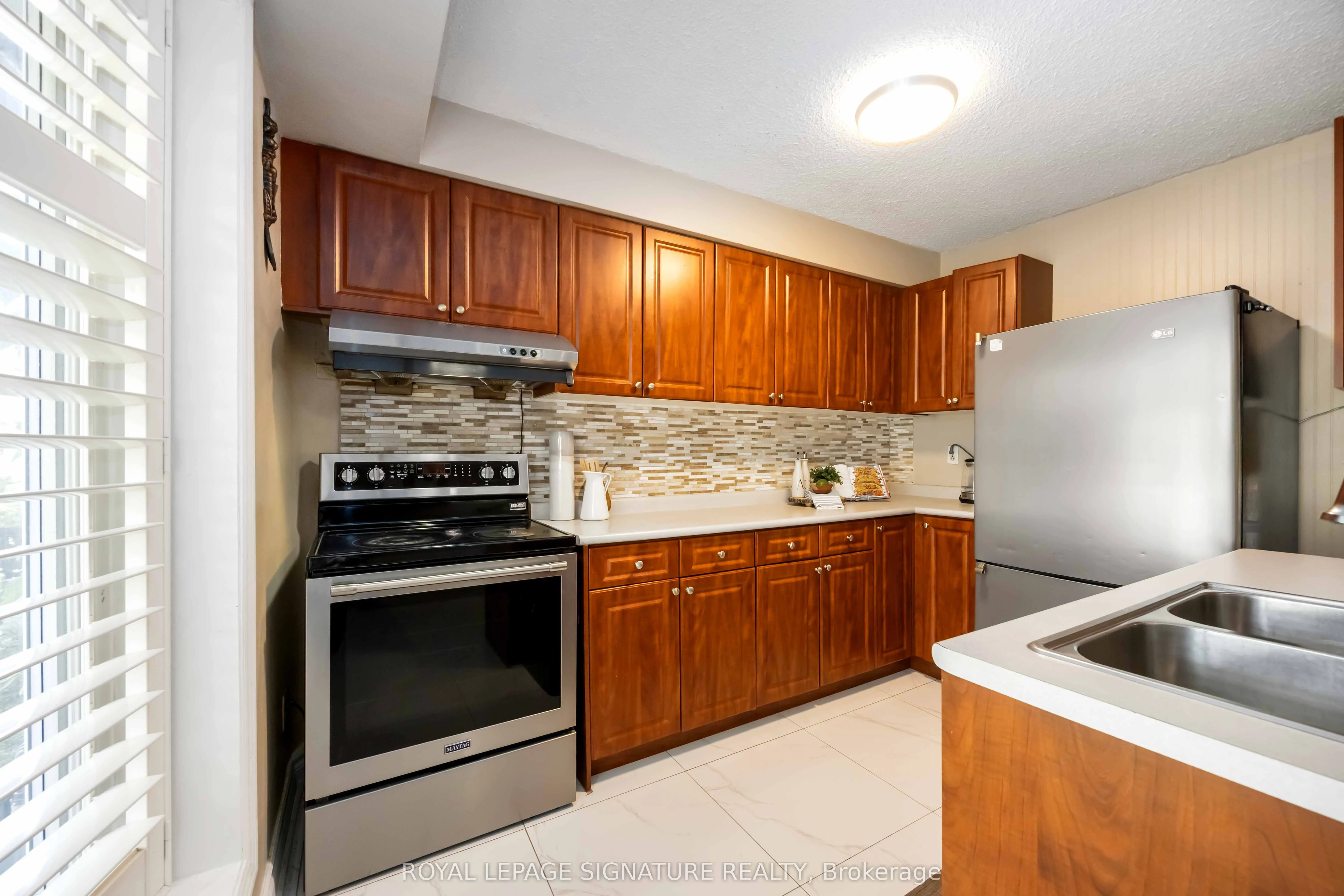 104 Billington Crescent