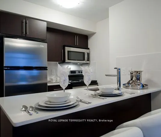 105 Harrison Garden Boulevard, #1016