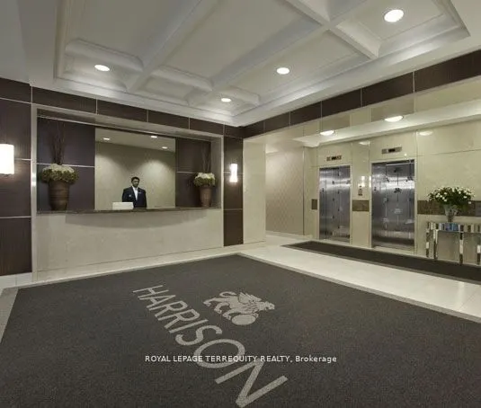 105 Harrison Garden Boulevard, #1016