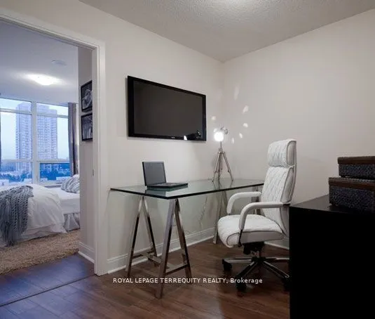 105 Harrison Garden Boulevard, #1016