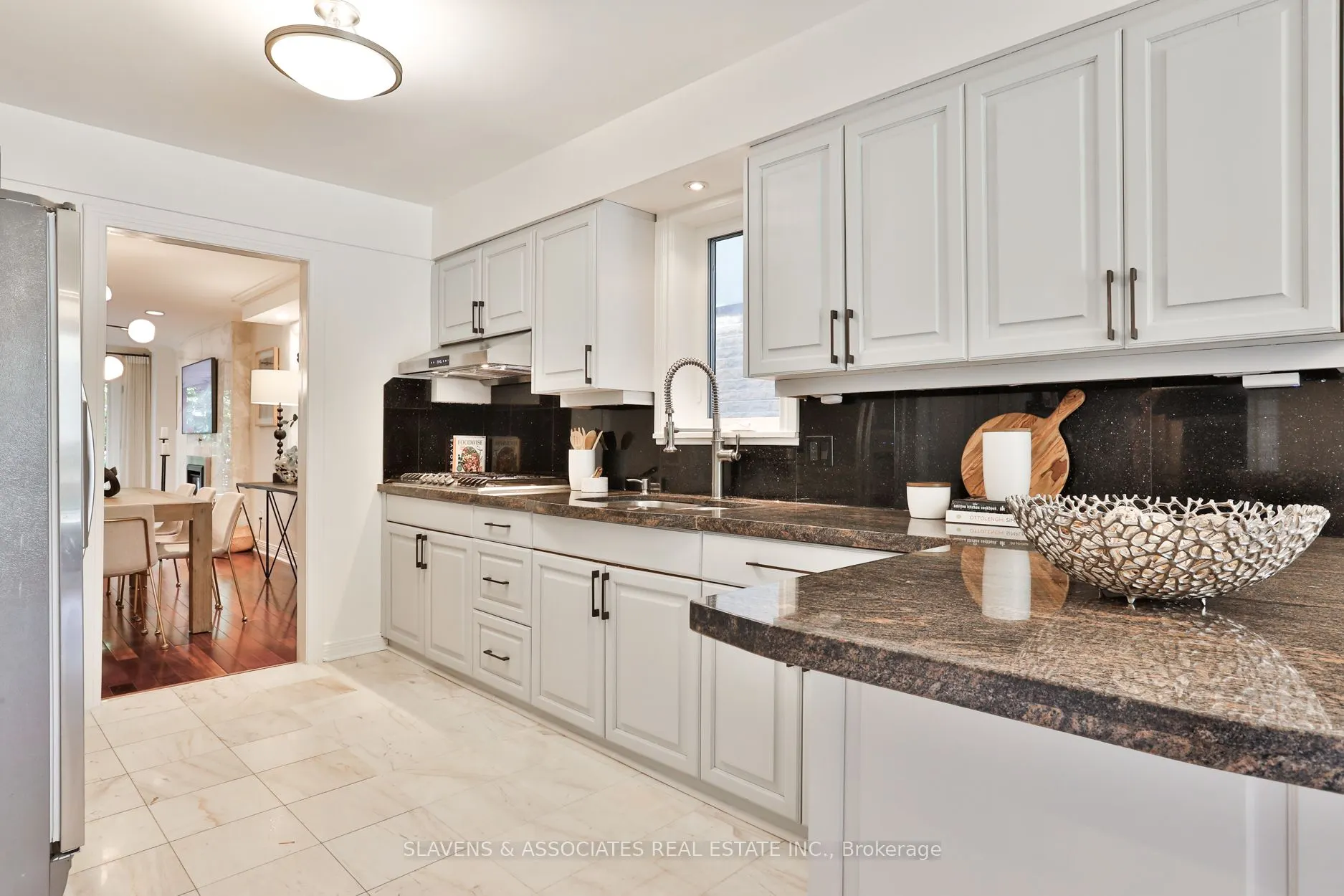 1021 Spadina Road