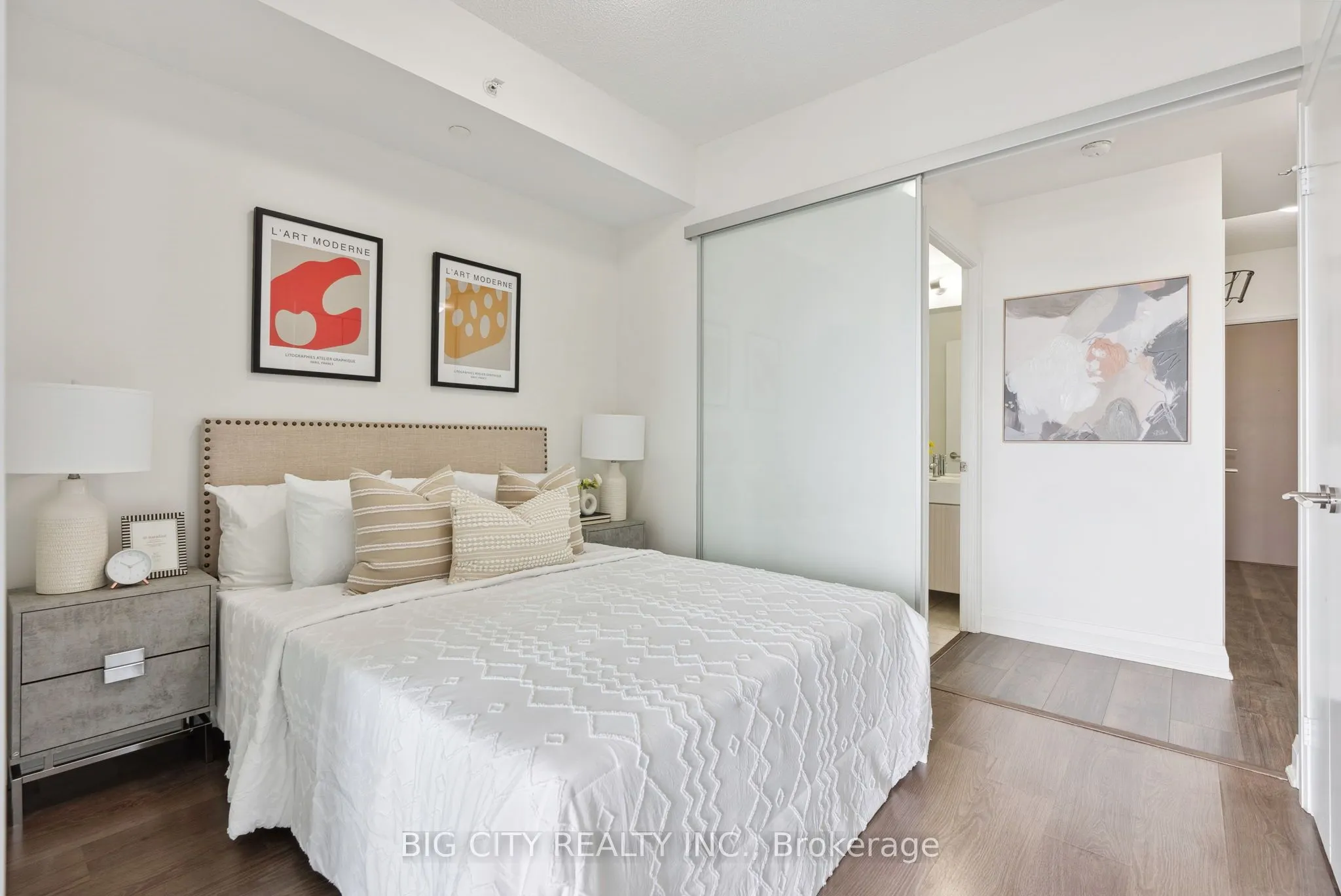 160 Vanderhoof Avenue, #1609