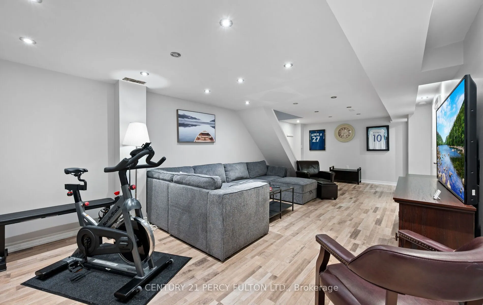 57 Golden Appleway, #111