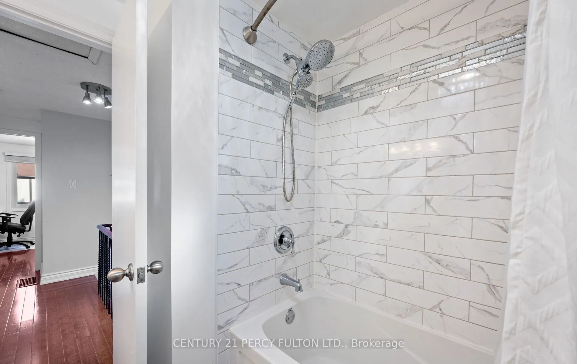 57 Golden Appleway, #111