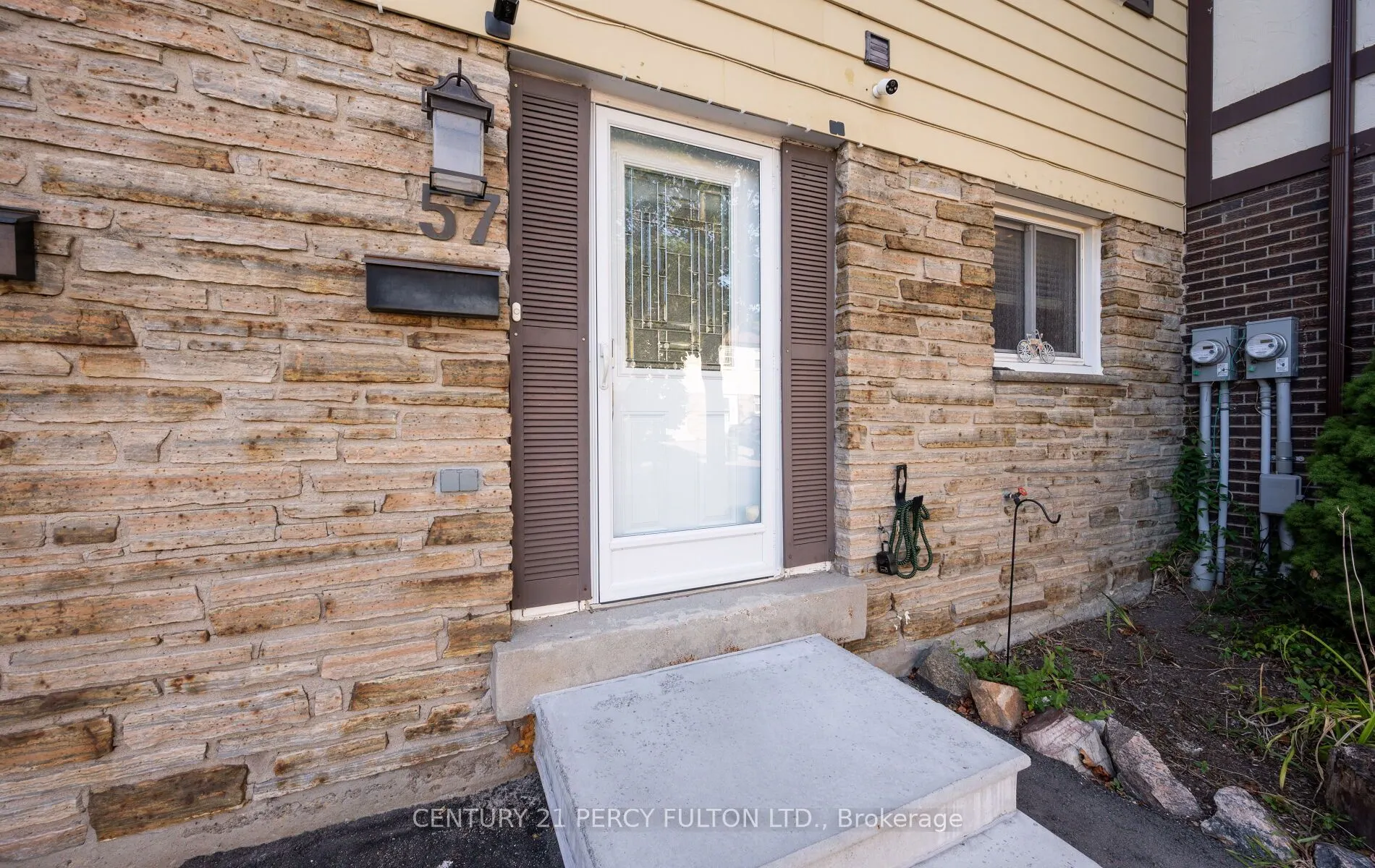 57 Golden Appleway, #111