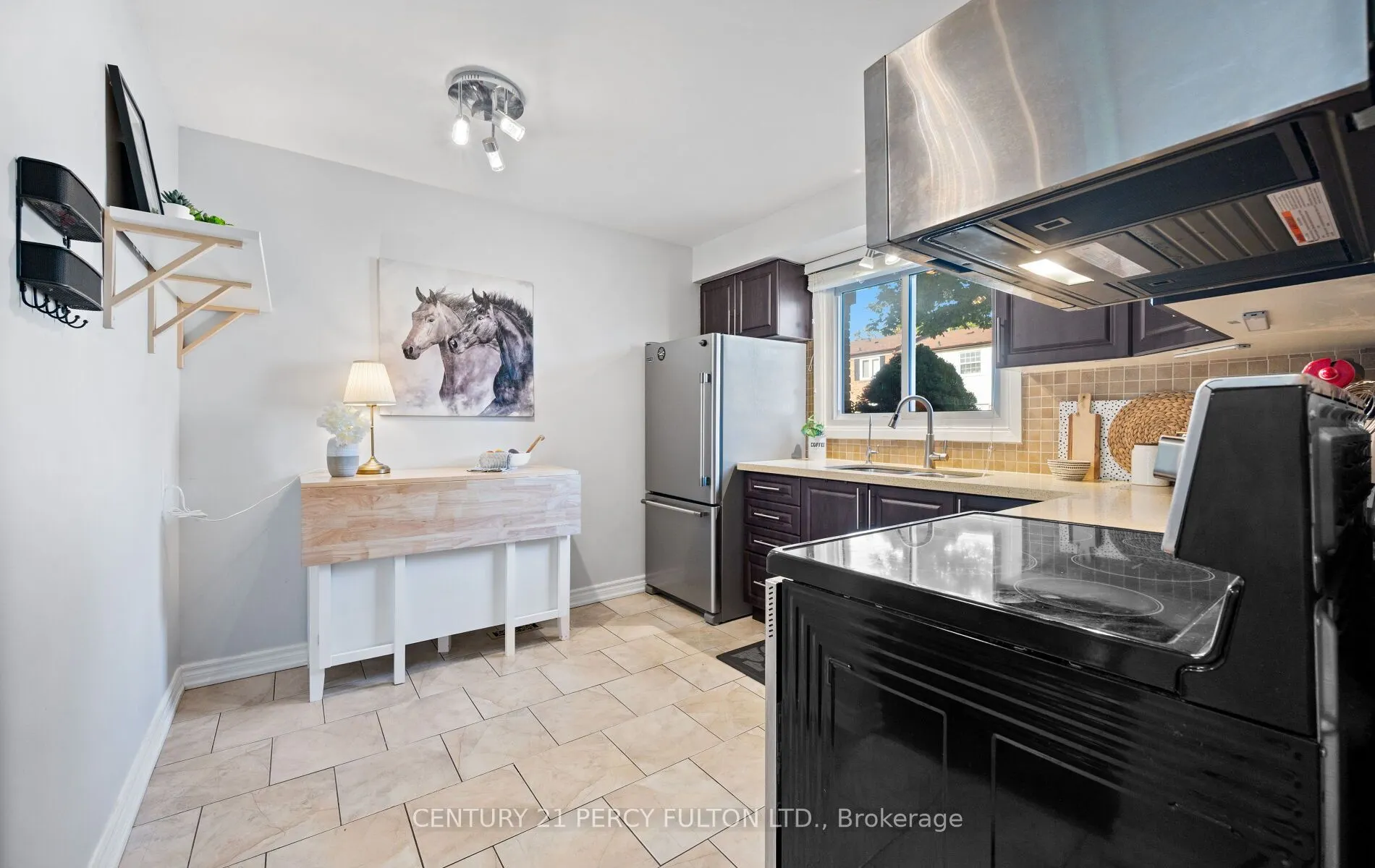 57 Golden Appleway, #111