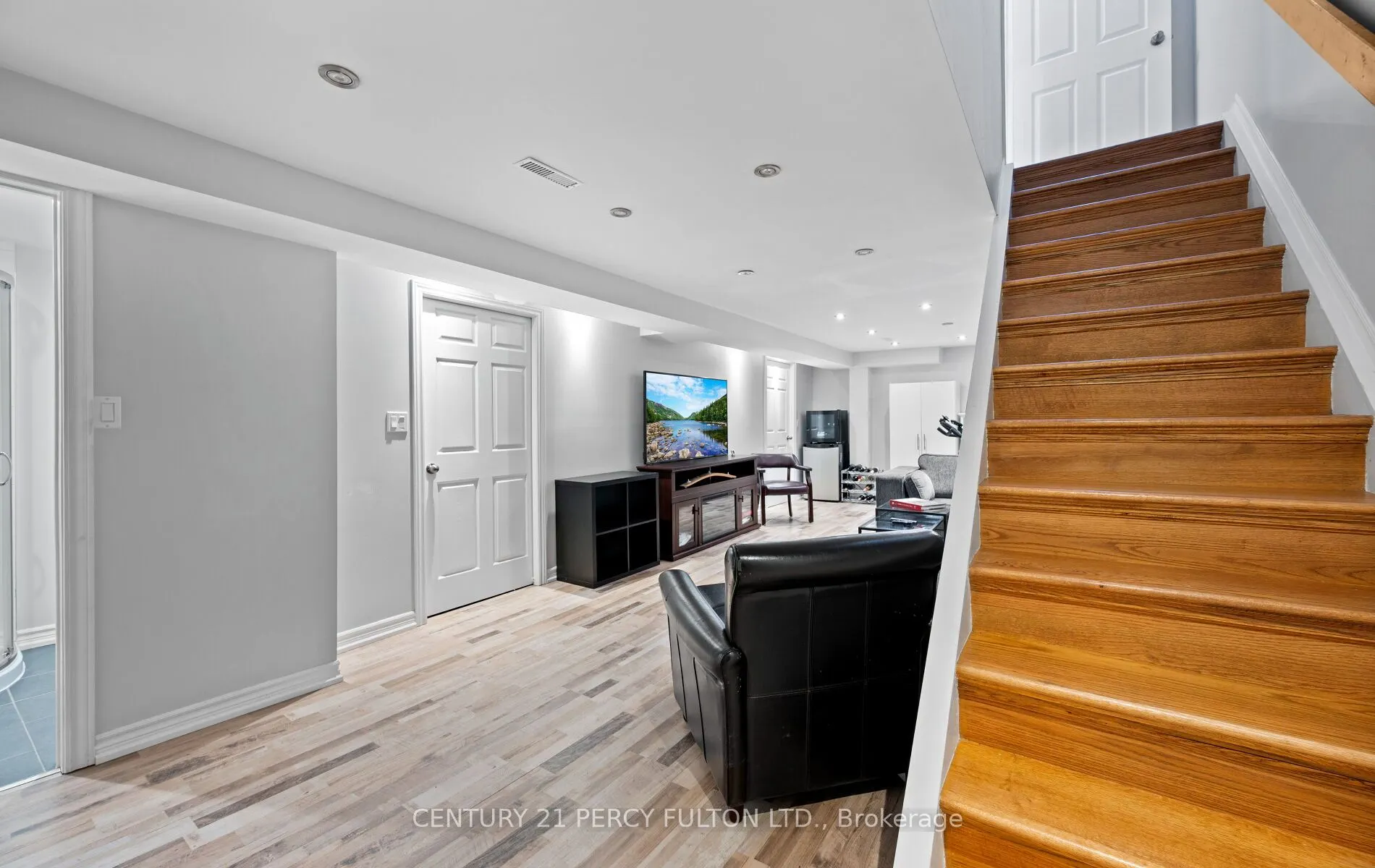 57 Golden Appleway, #111